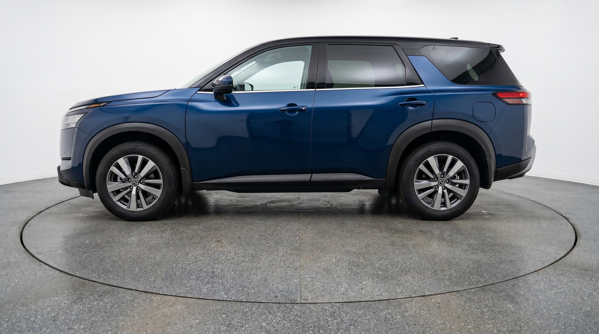 Thumbnail: 2025 Nissan Pathfinder - 5