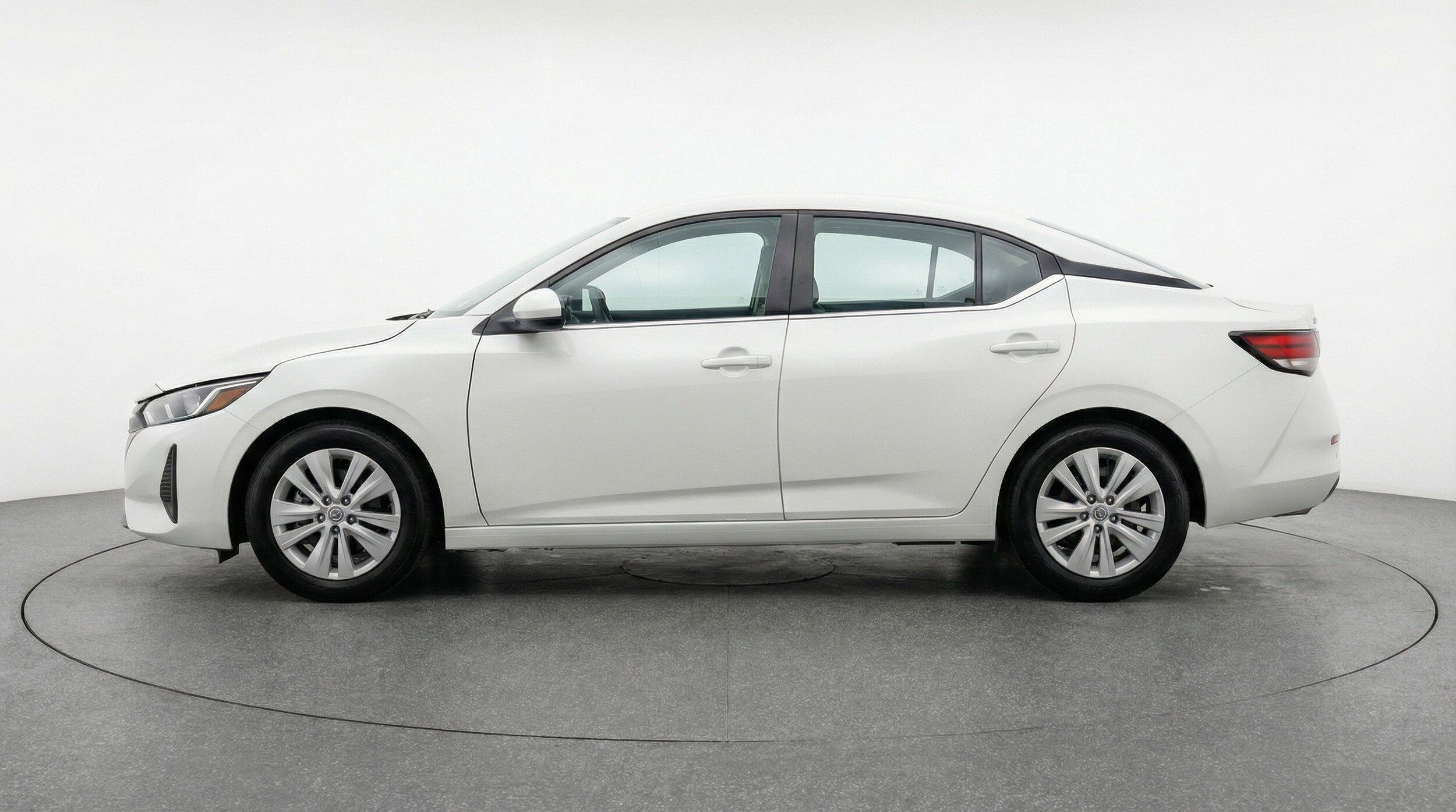 Thumbnail: 2025 Nissan Sentra - 5