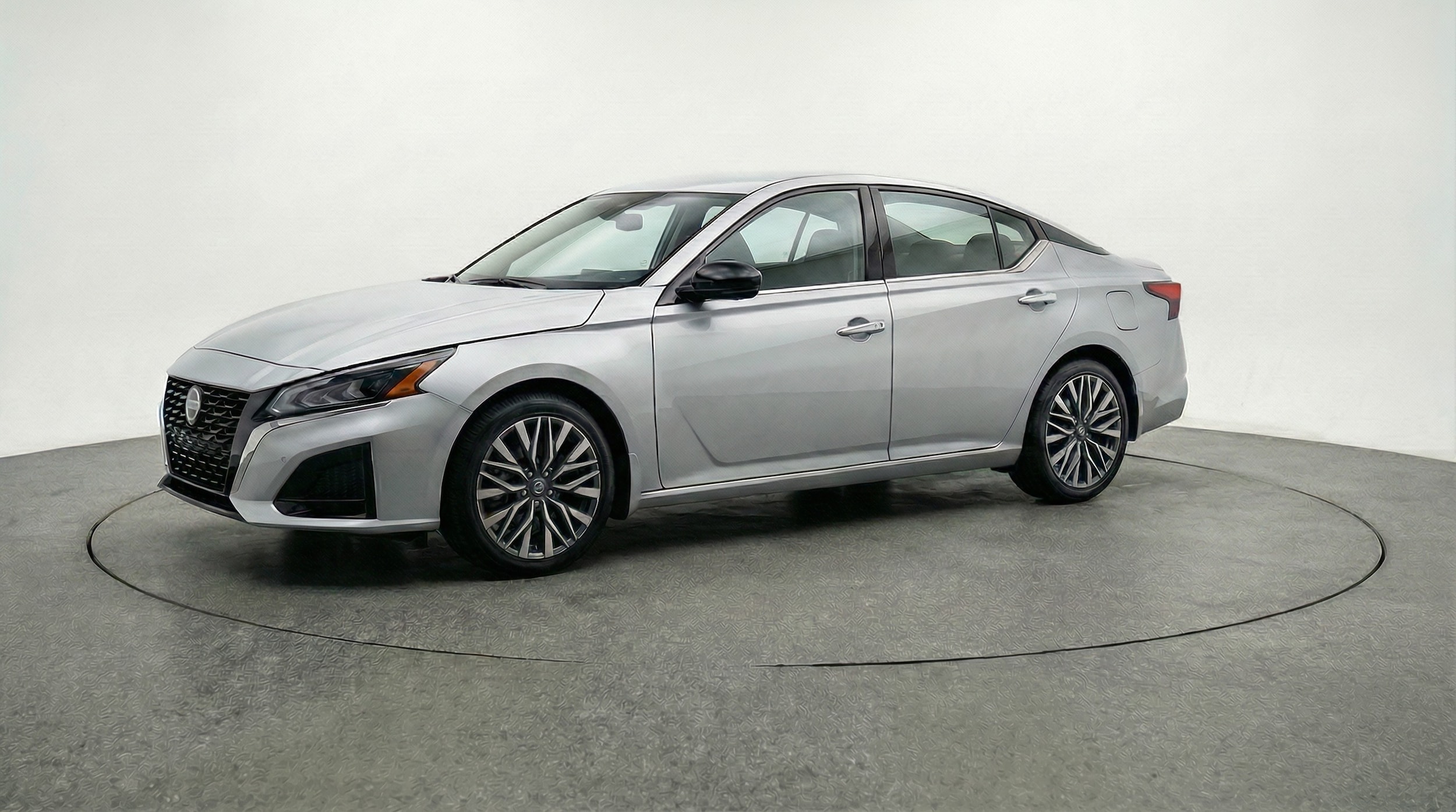 Thumbnail: 2025 Nissan Altima - 3