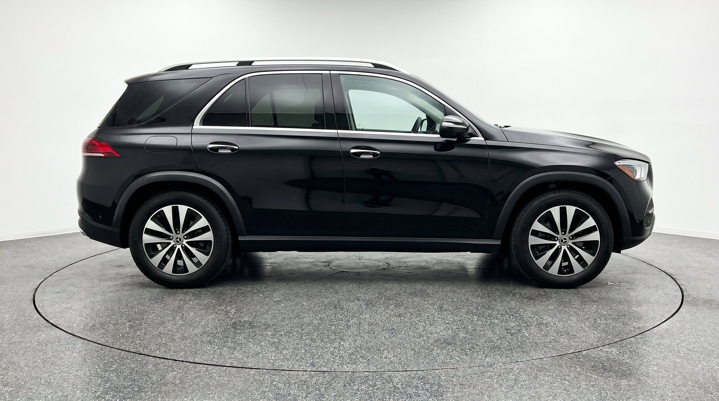 Thumbnail: 2026 Mercedes-Benz GLE - 11