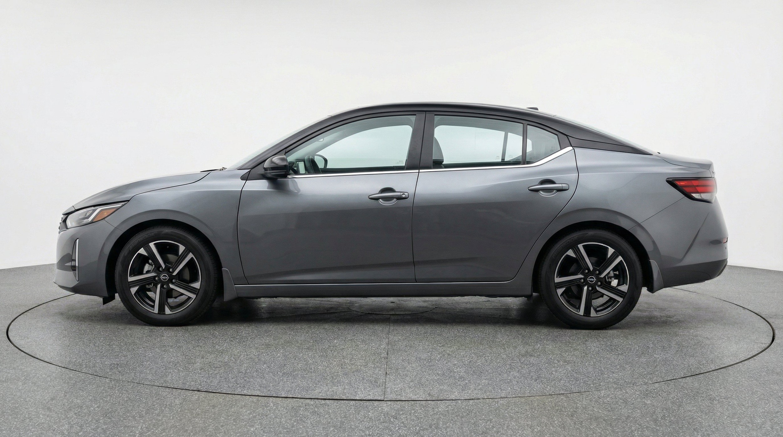 Thumbnail: 2025 Nissan Sentra - 5