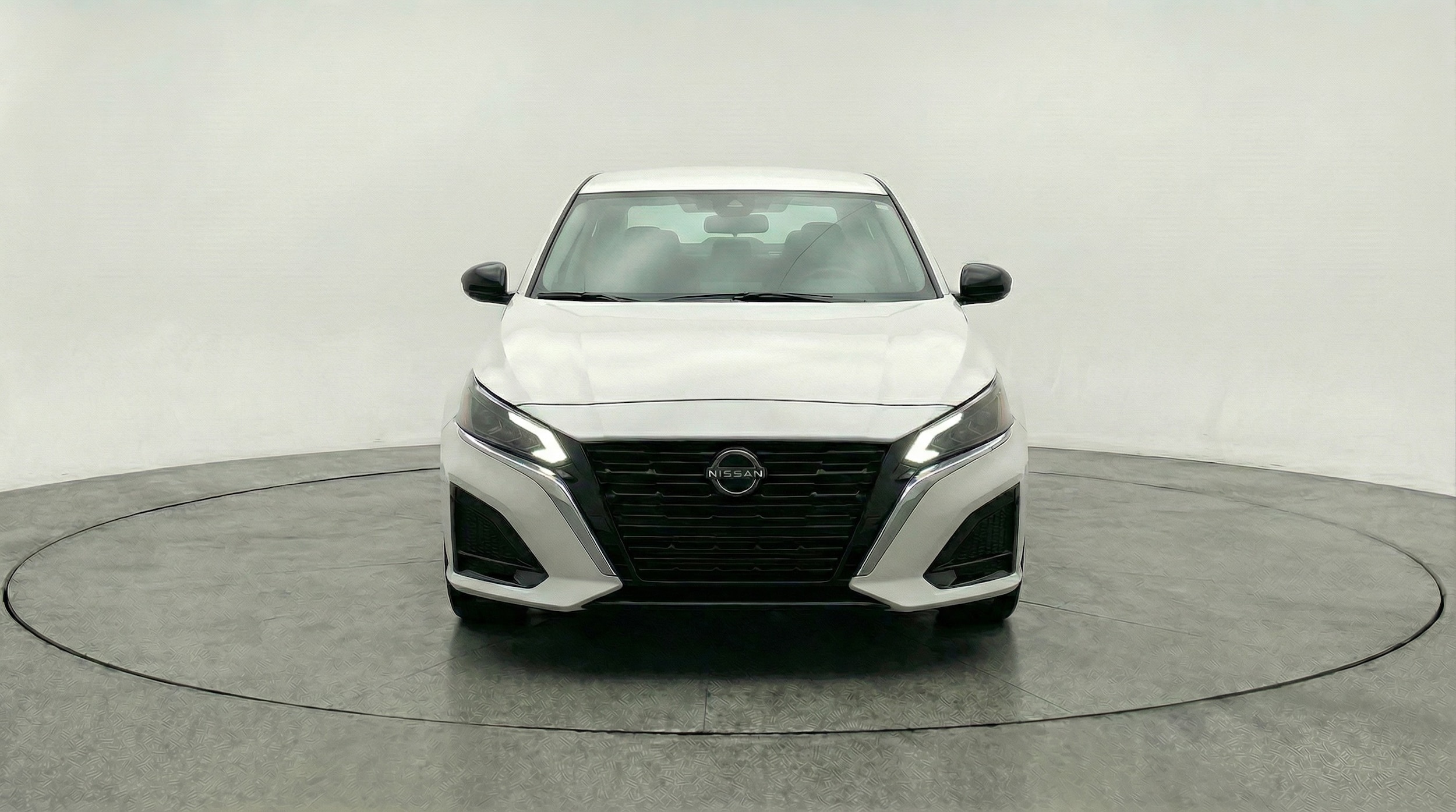 Thumbnail: 2025 Nissan Altima - 2