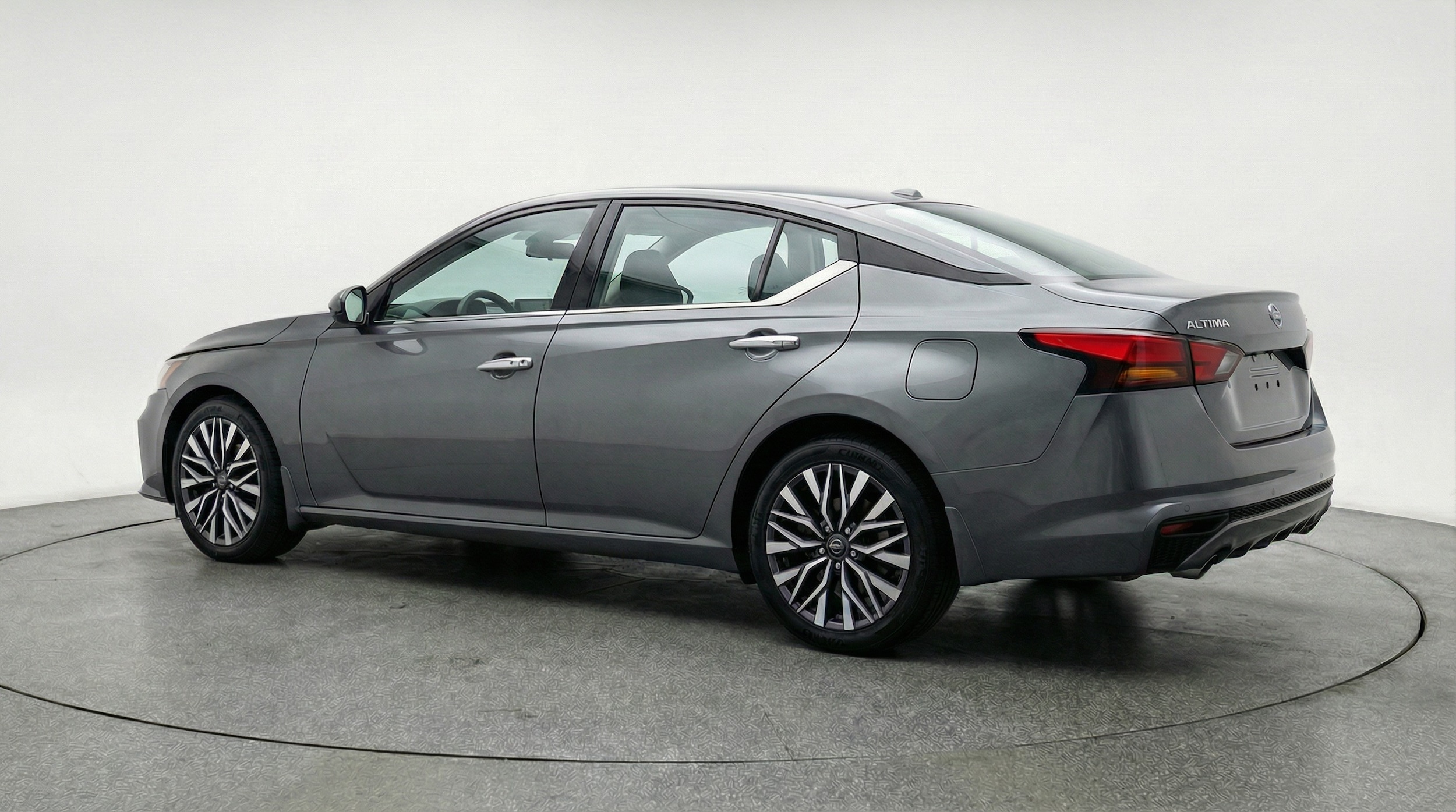 Thumbnail: 2025 Nissan Altima - 5