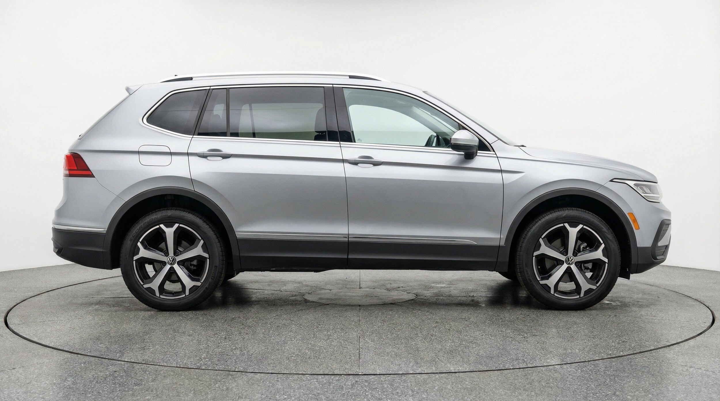 Thumbnail: 2026 Volkswagen Tiguan - 11