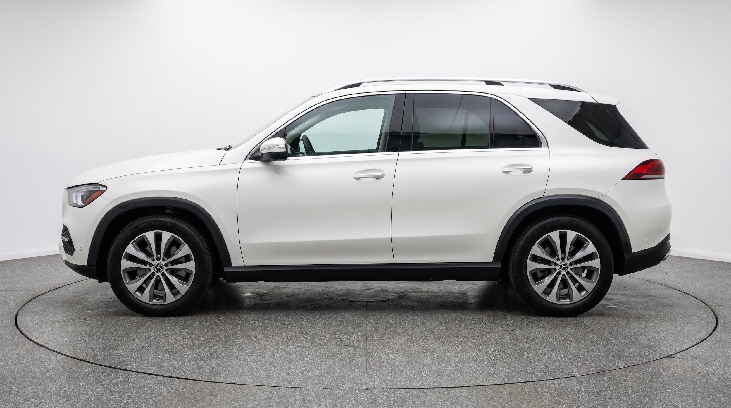 Thumbnail: 2026 Mercedes-Benz GLE - 5