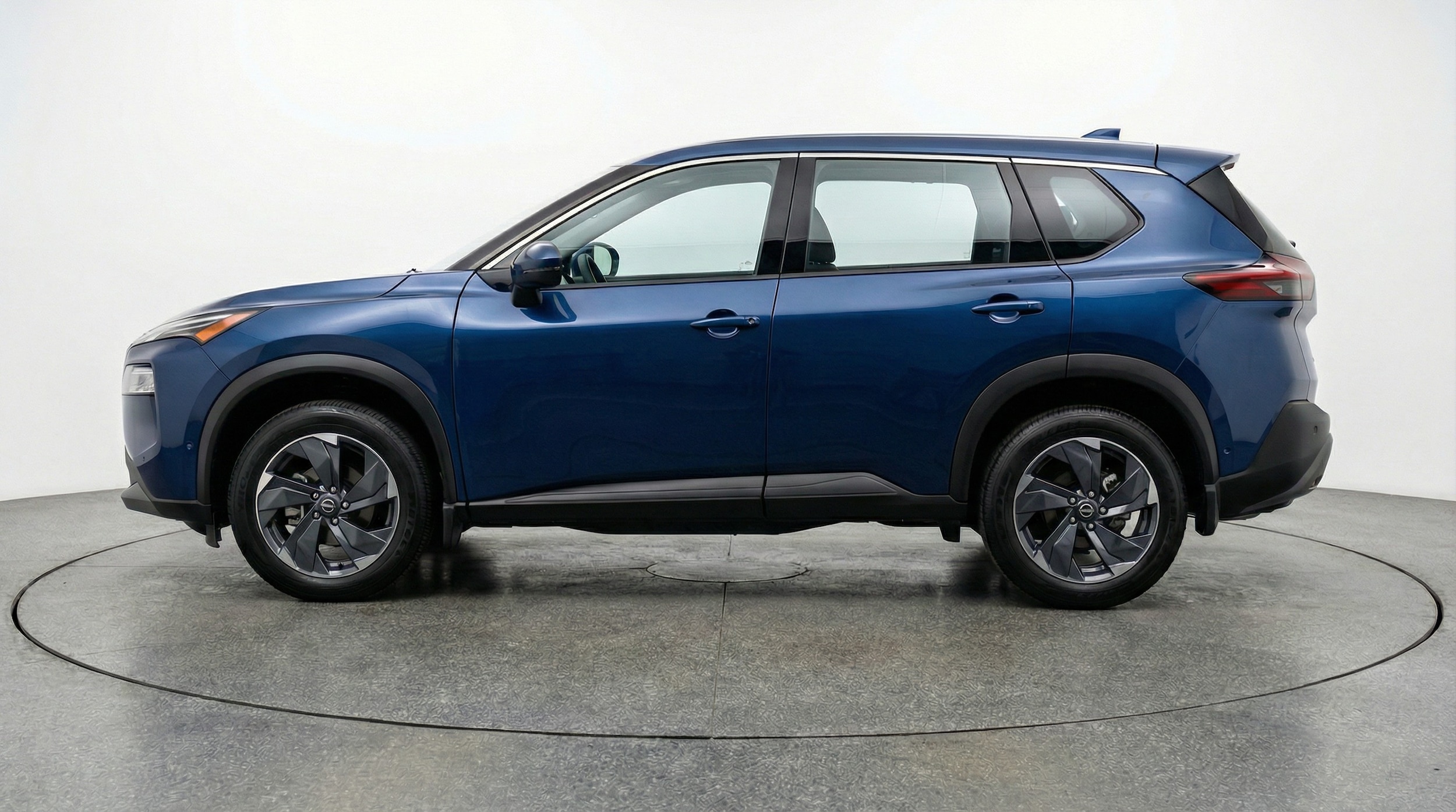 Thumbnail: 2025 Nissan Rogue - 4