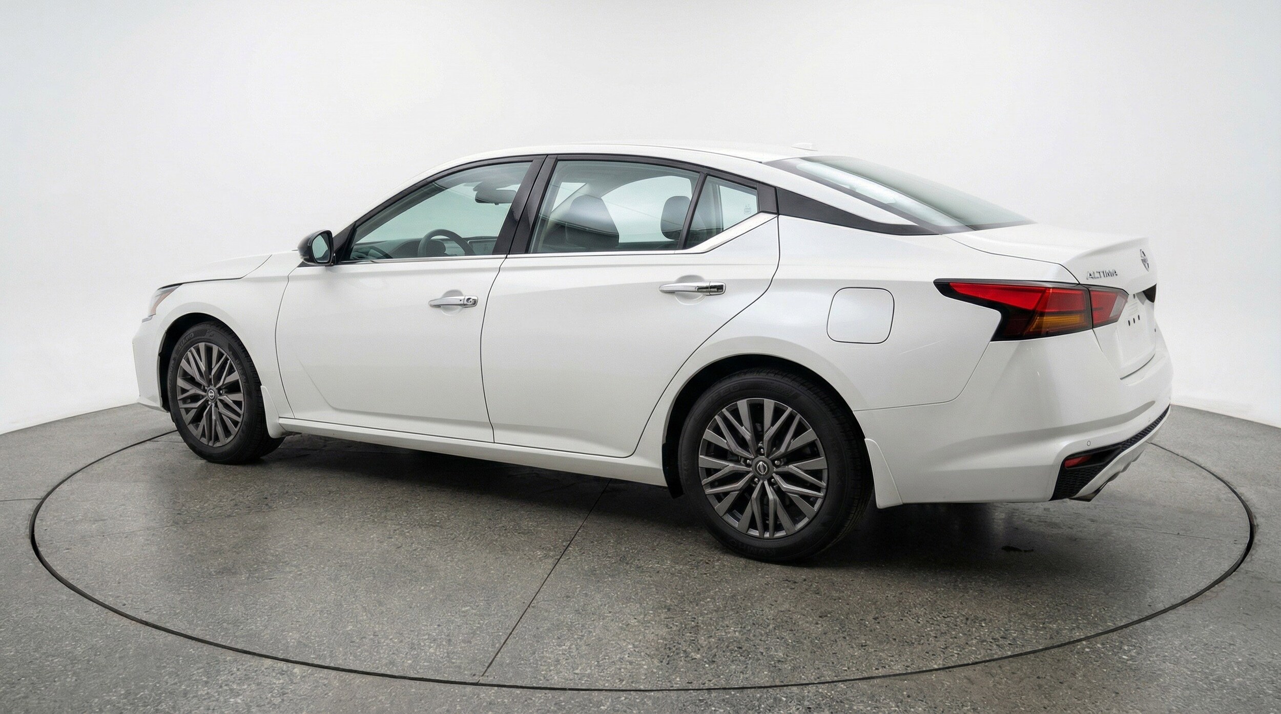 Thumbnail: 2025 Nissan Altima - 6