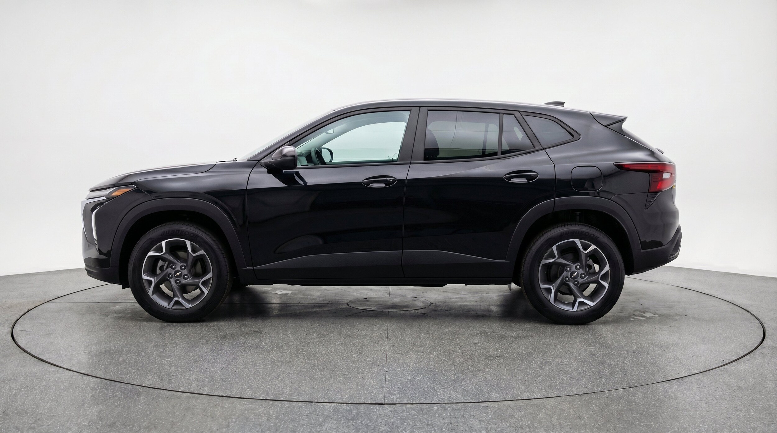 Thumbnail: 2025 Chevrolet Trax - 5