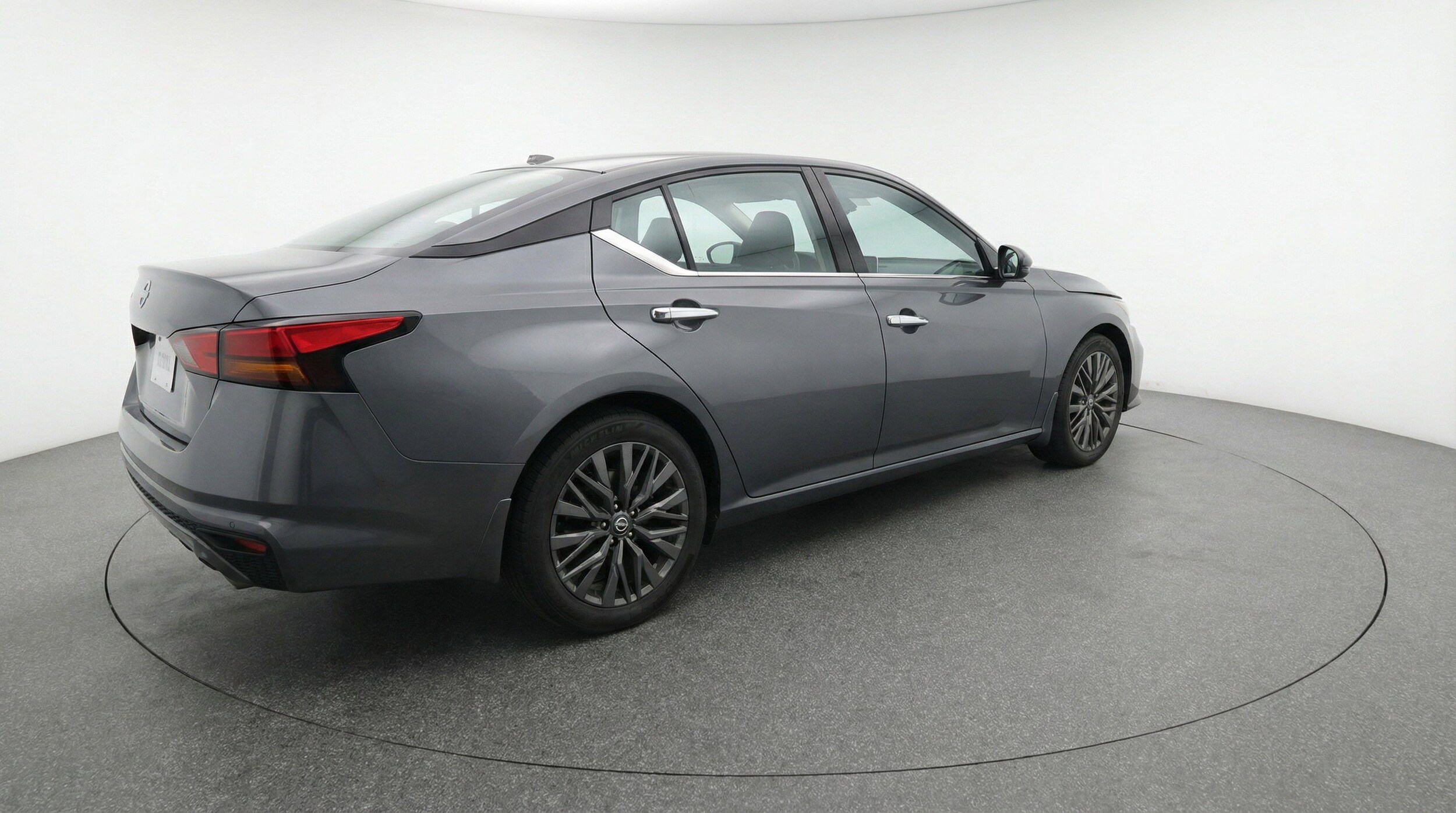 Thumbnail: 2025 Nissan Altima - 9