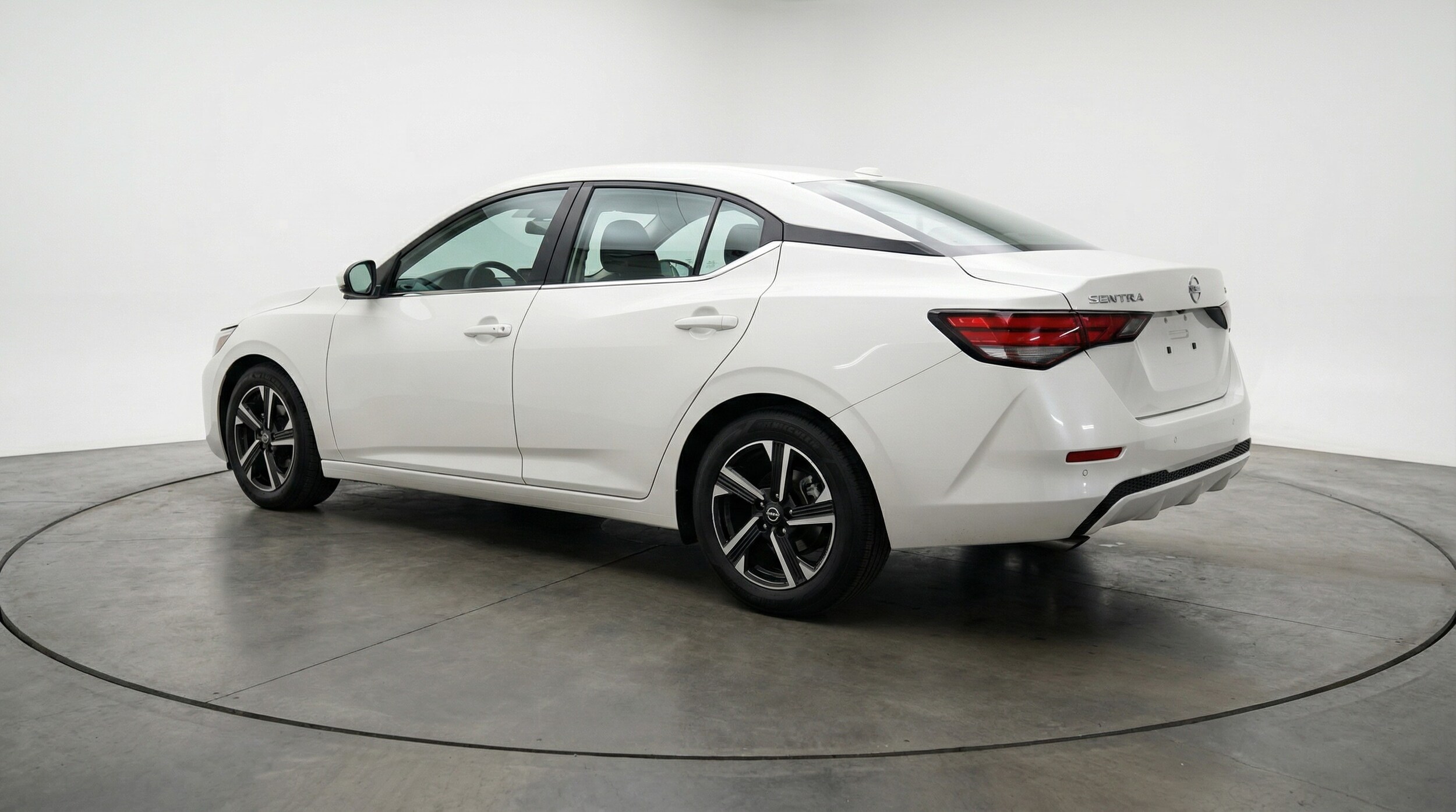 Thumbnail: 2025 Nissan Sentra - 5