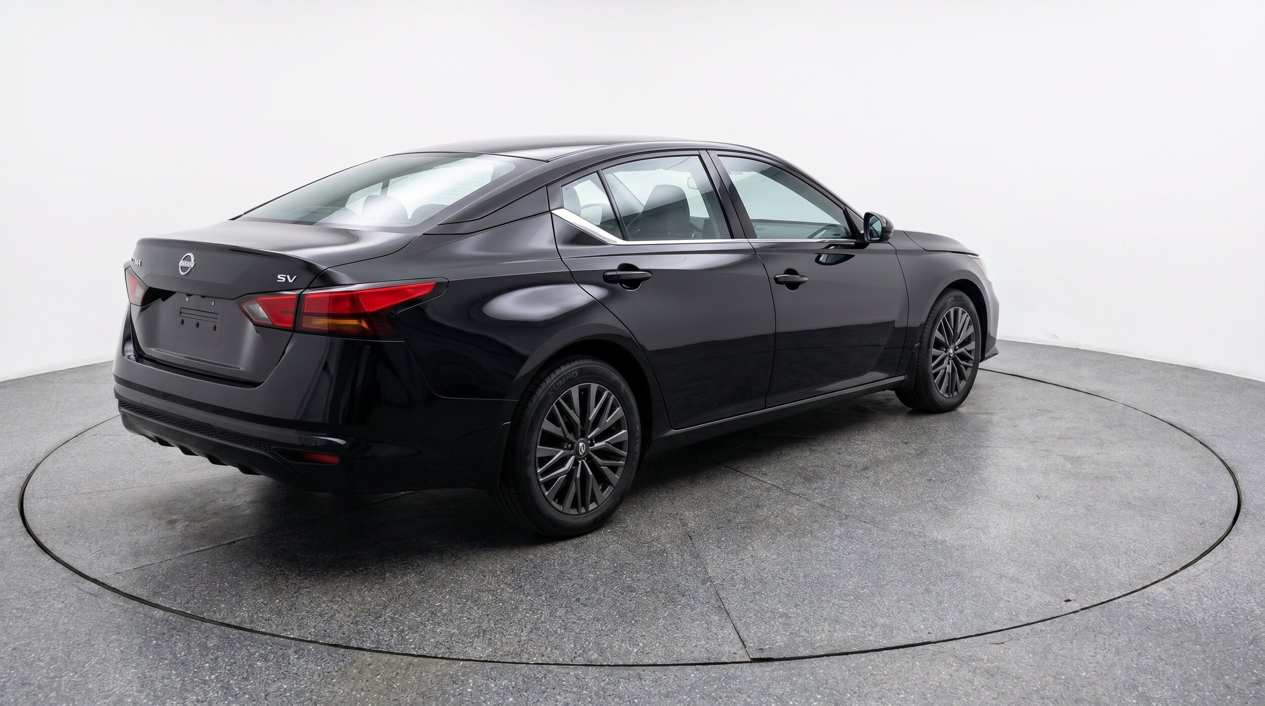 Thumbnail: 2025 Nissan Altima - 9