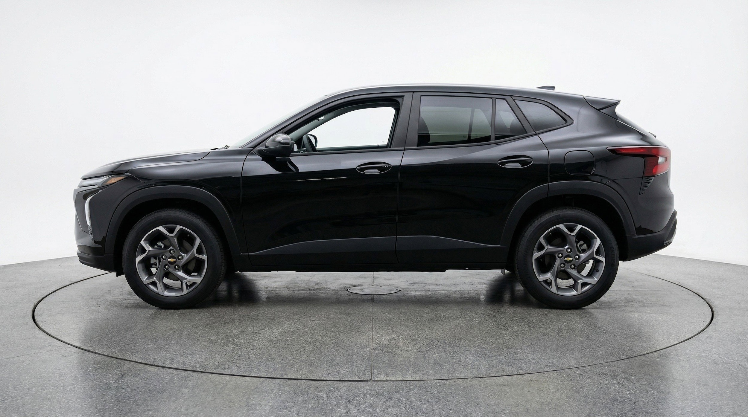 Thumbnail: 2025 Chevrolet Trax - 5