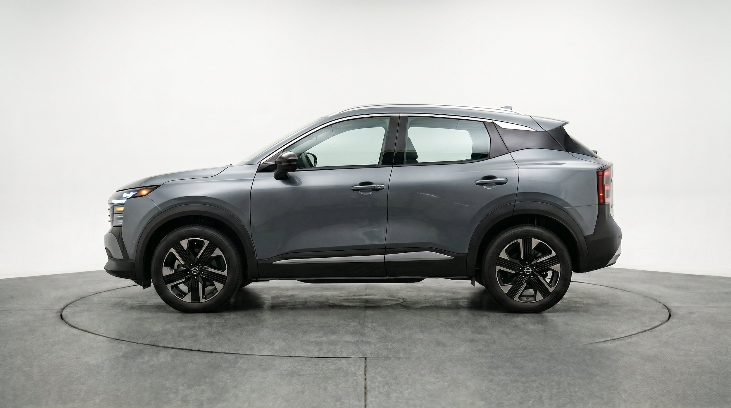 Thumbnail: 2026 Nissan Kicks - 5