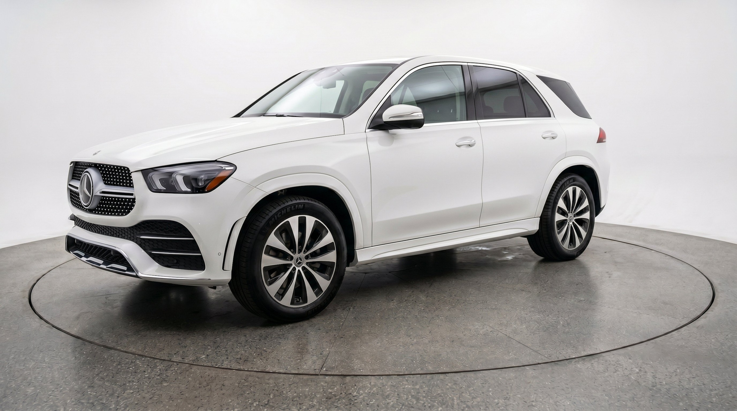Thumbnail: 2026 Mercedes-Benz GLE - 3