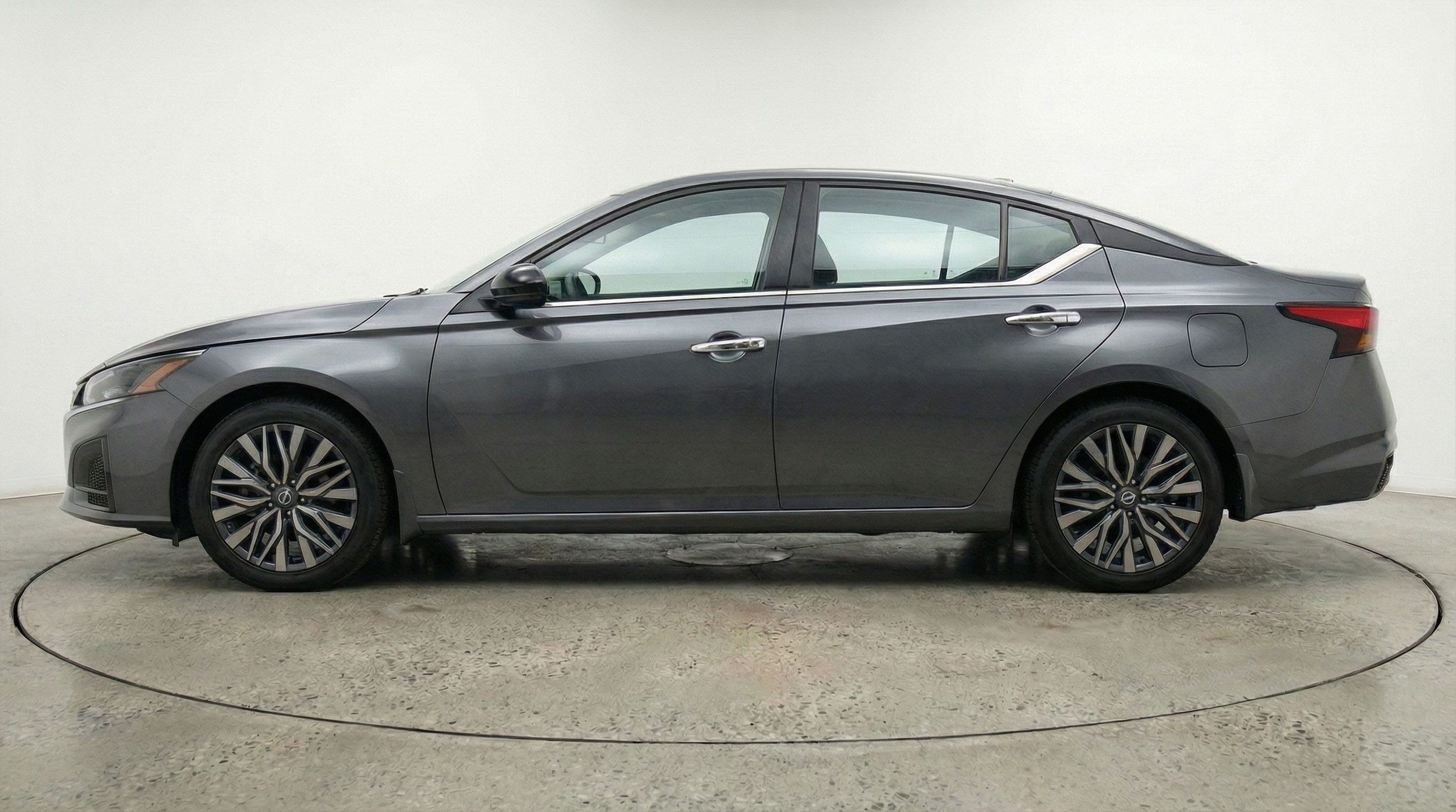 Thumbnail: 2025 Nissan Altima - 4