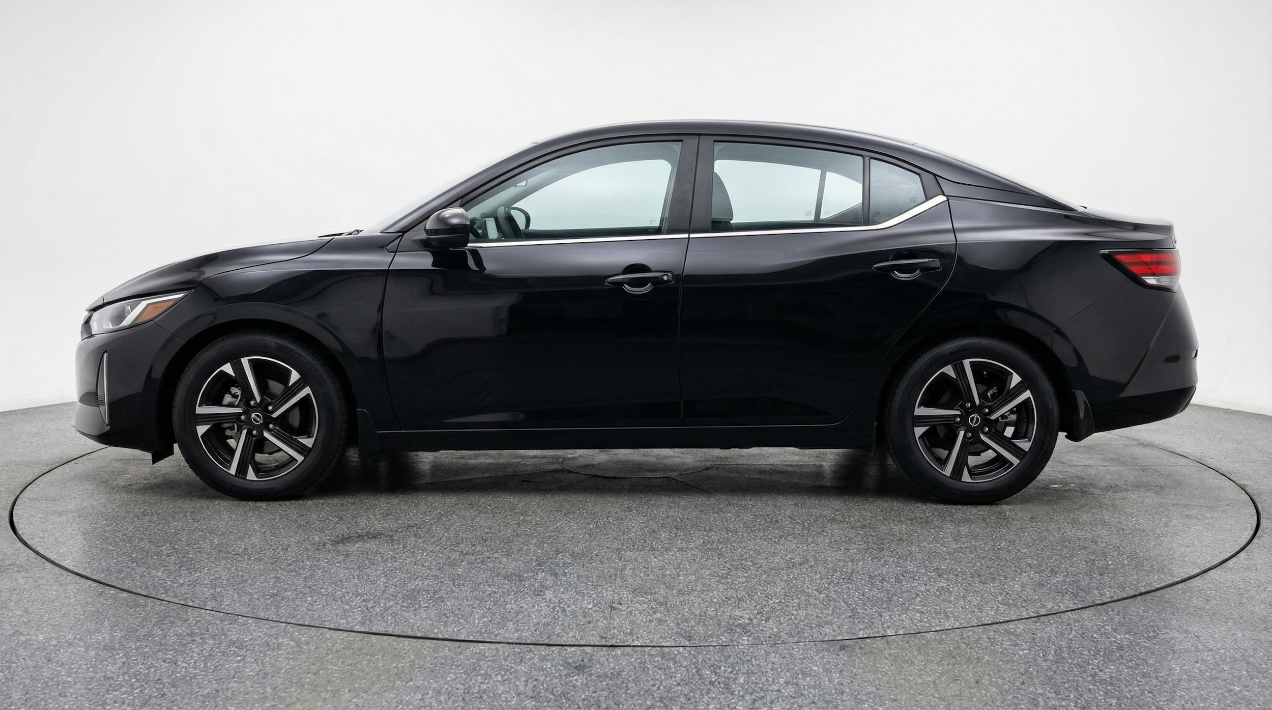 Thumbnail: 2025 Nissan Sentra - 4