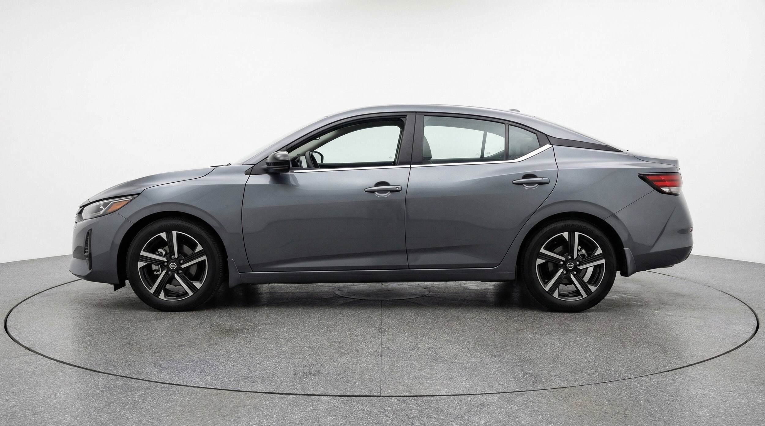Thumbnail: 2025 Nissan Sentra - 5