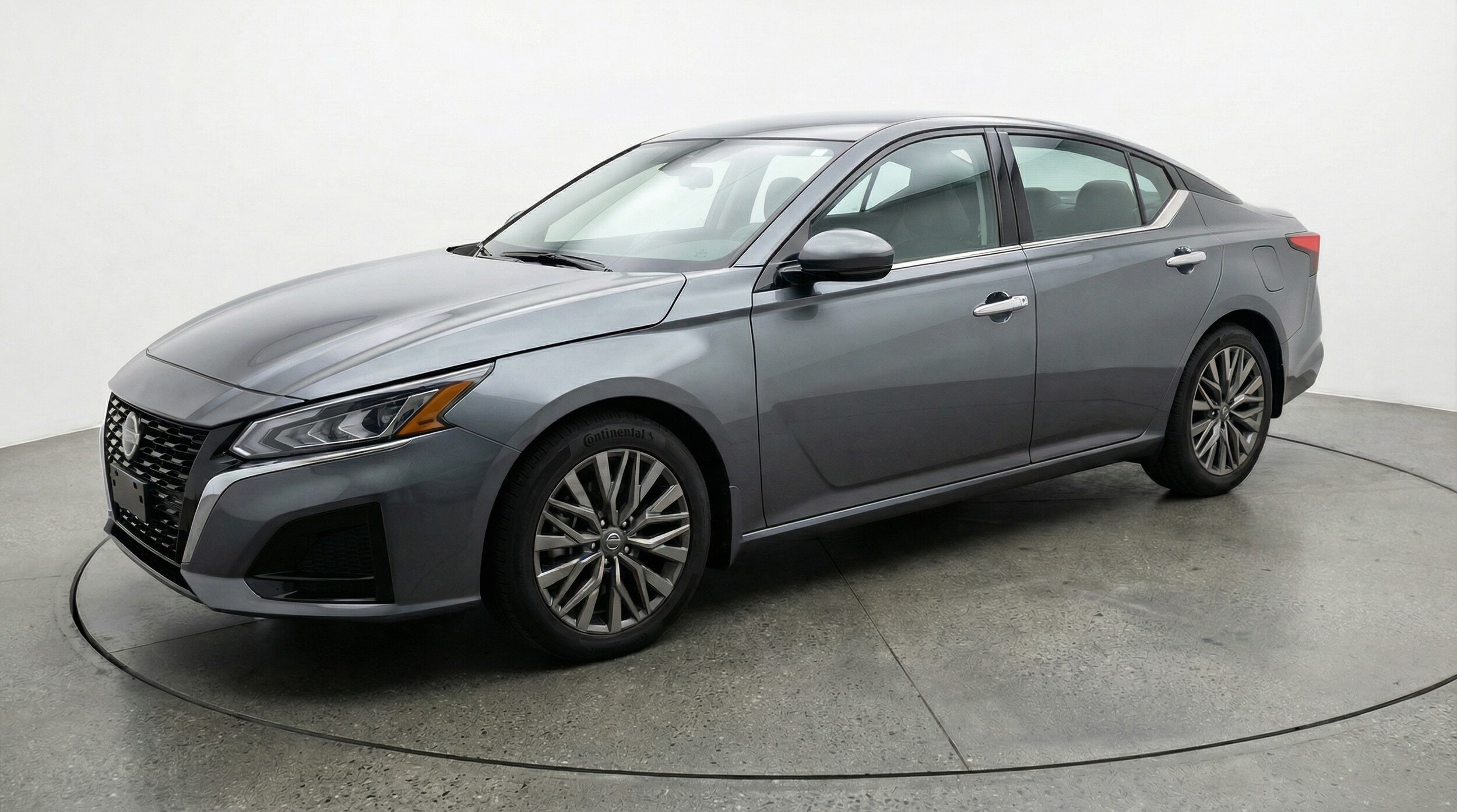 Thumbnail: 2025 Nissan Altima - 3