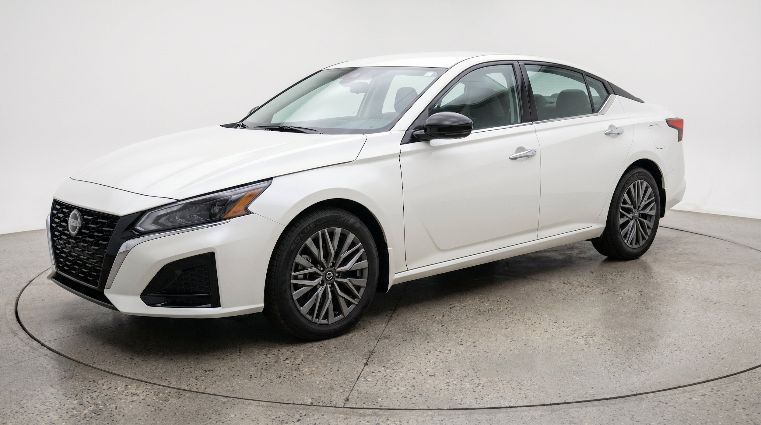 Thumbnail: 2025 Nissan Altima - 3