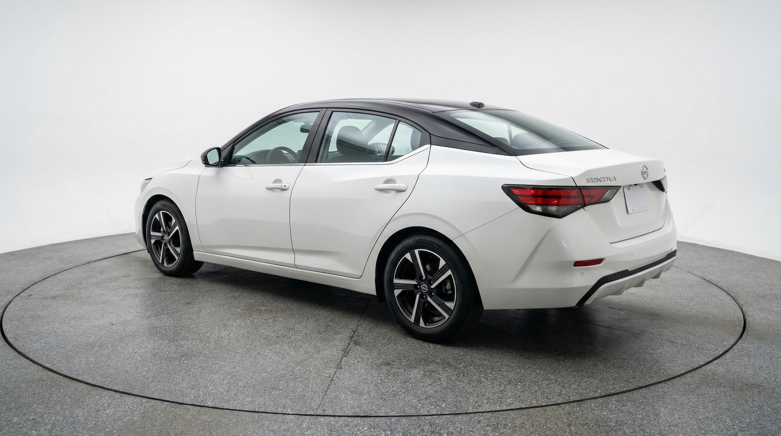 Thumbnail: 2025 Nissan Sentra - 5