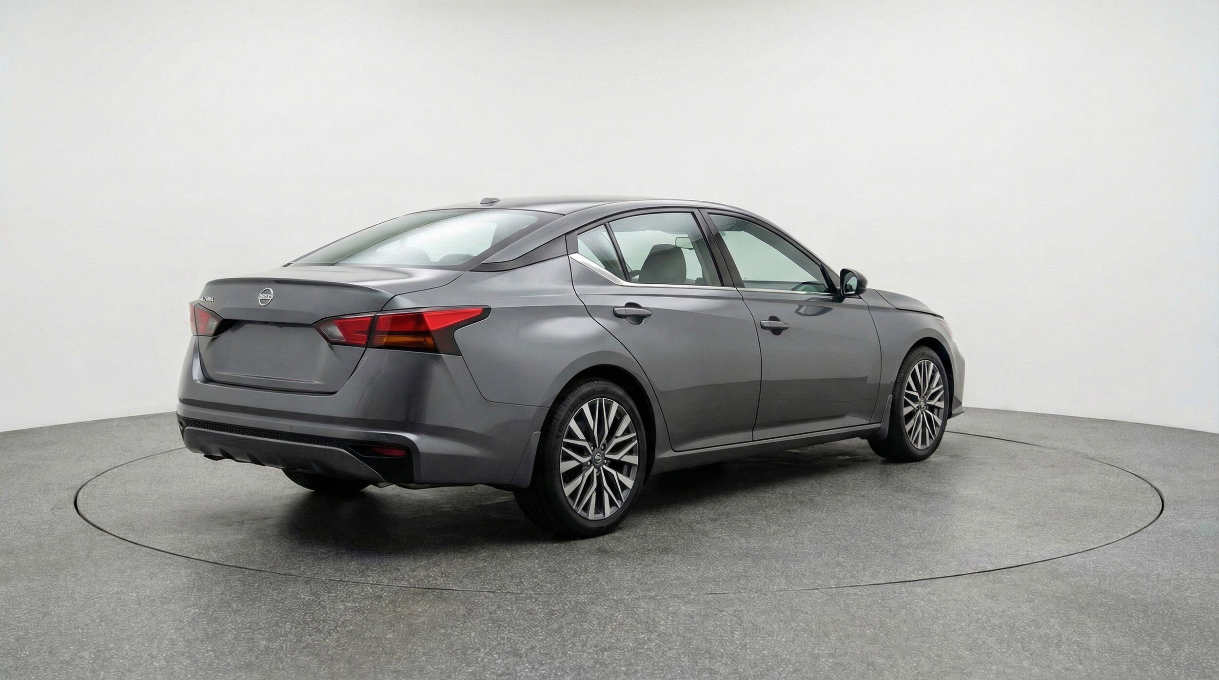 Thumbnail: 2025 Nissan Altima - 9