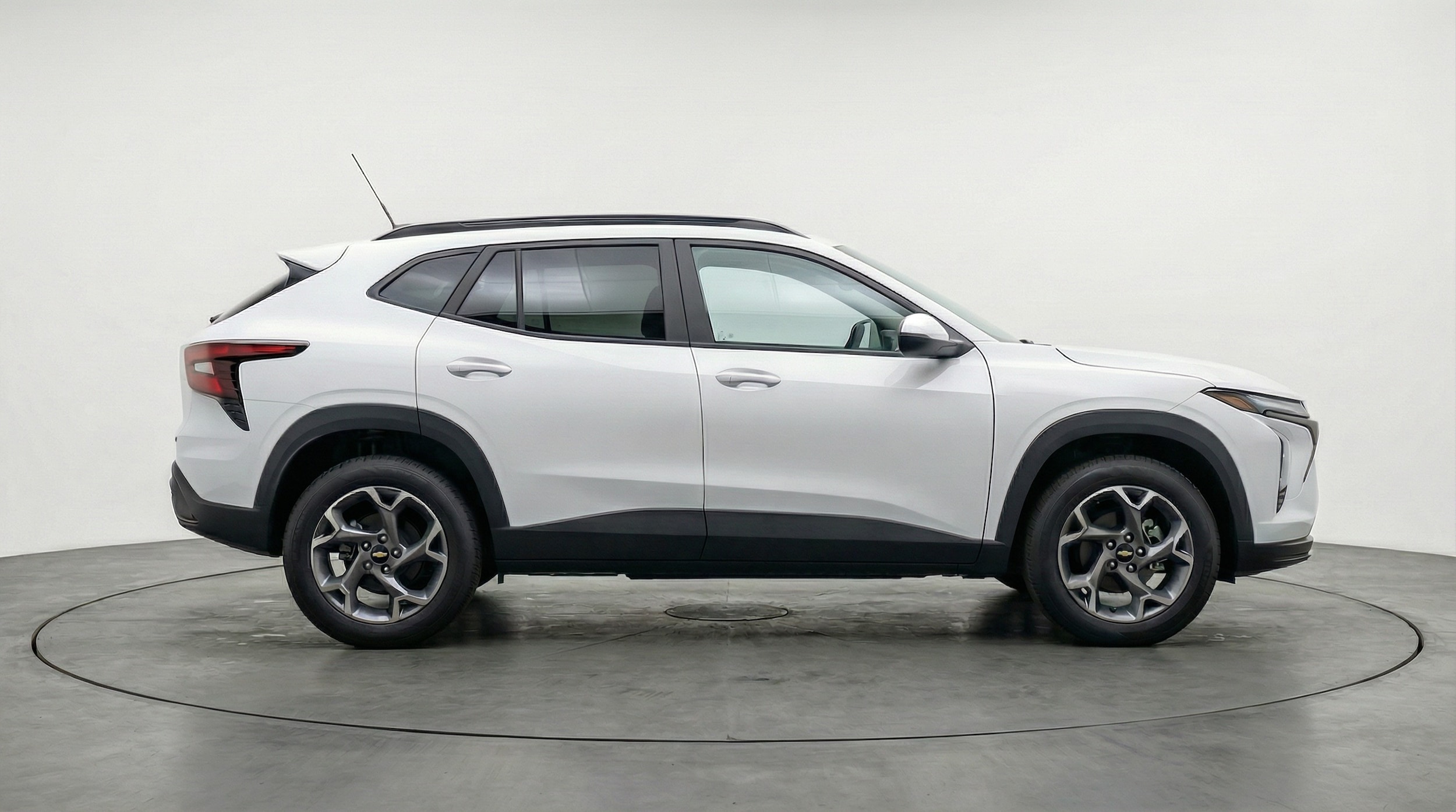 Thumbnail: 2025 Chevrolet Trax - 8