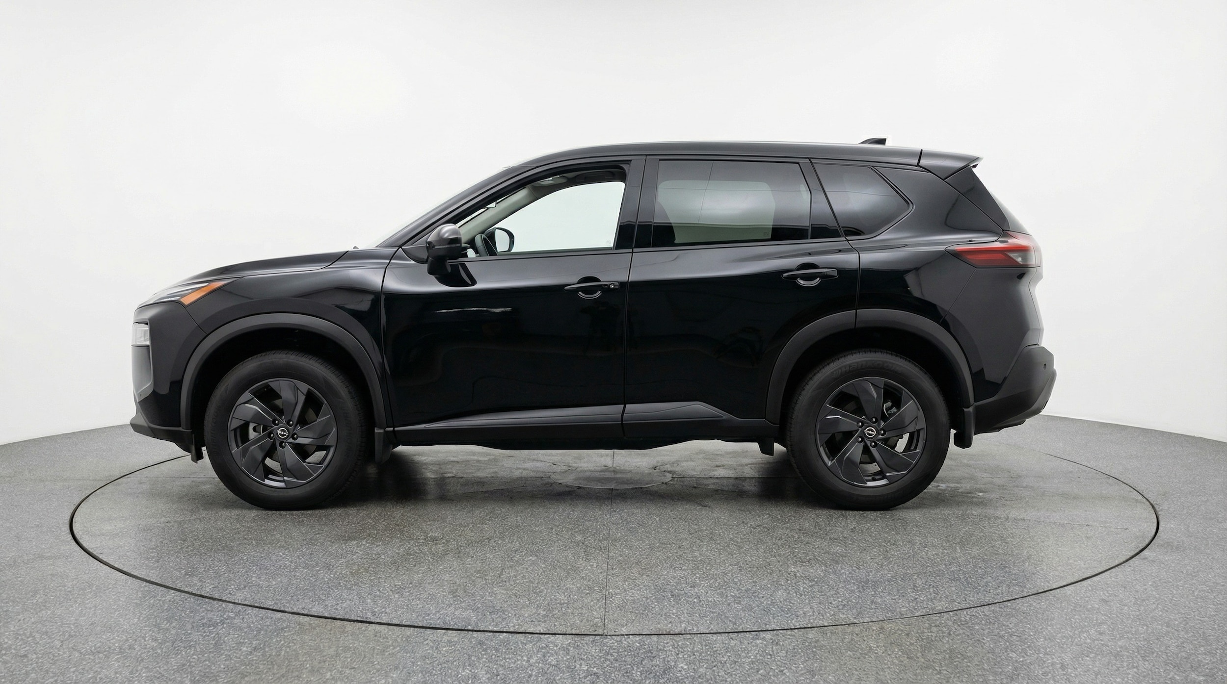 Thumbnail: 2025 Nissan Rogue - 4