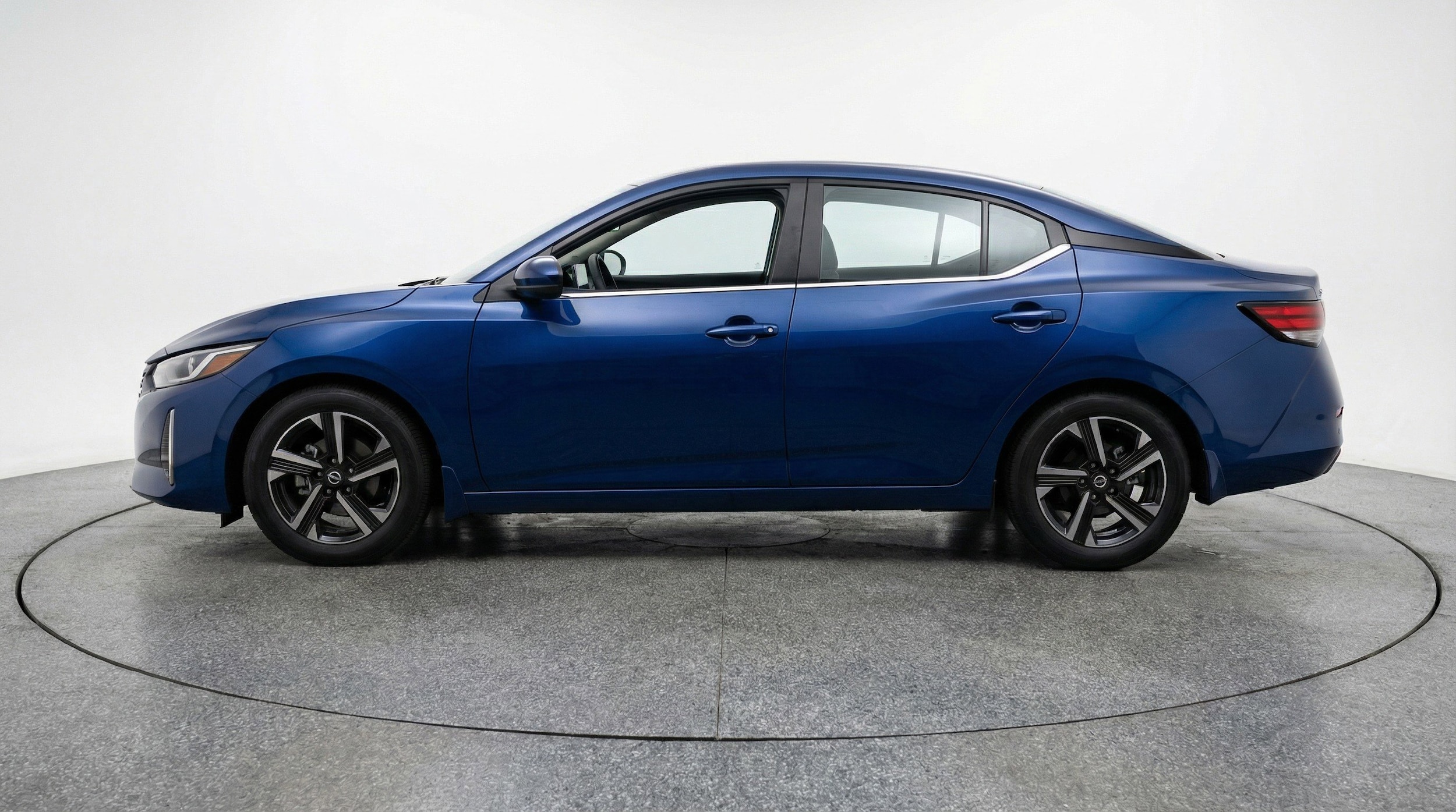 Thumbnail: 2025 Nissan Sentra - 5