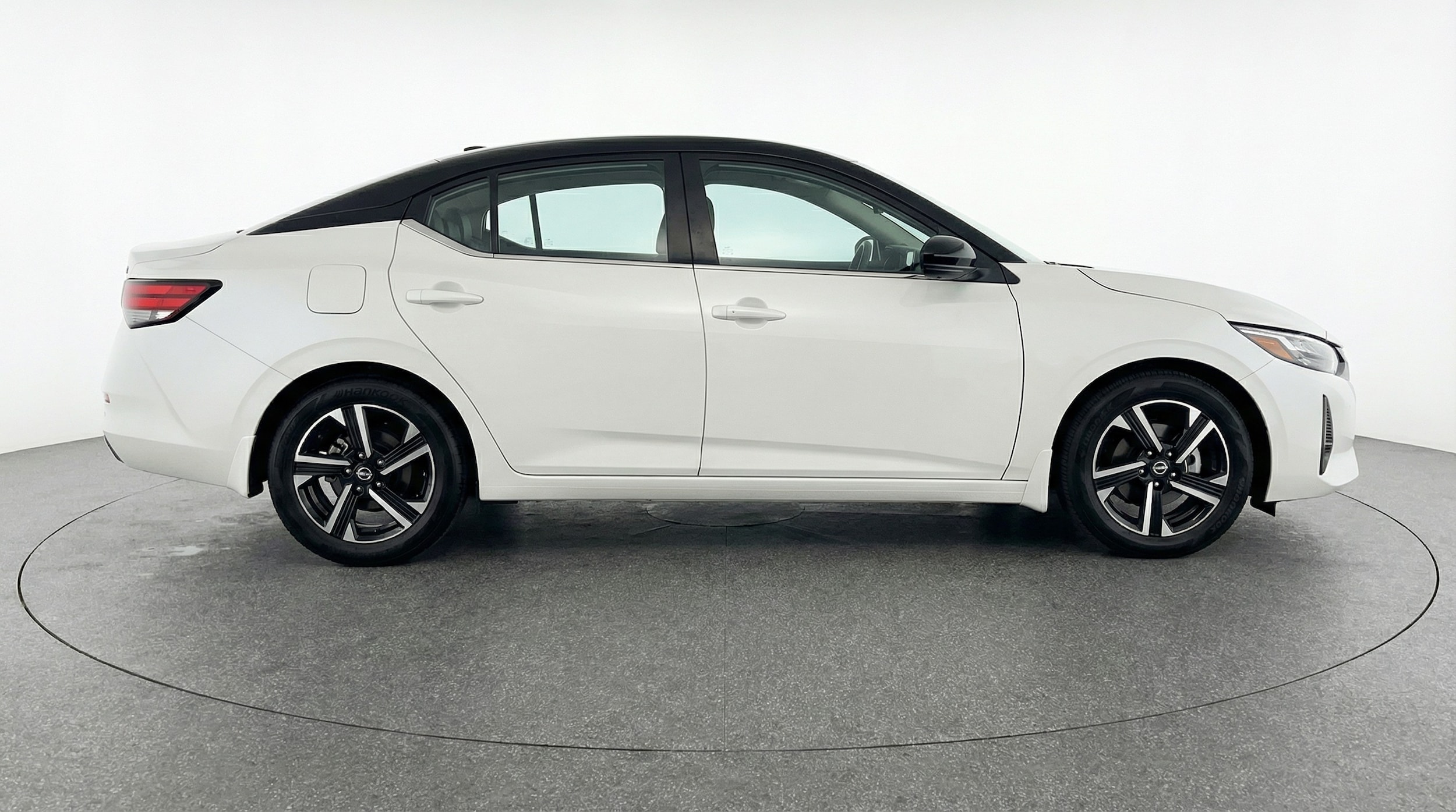 Thumbnail: 2025 Nissan Sentra - 8