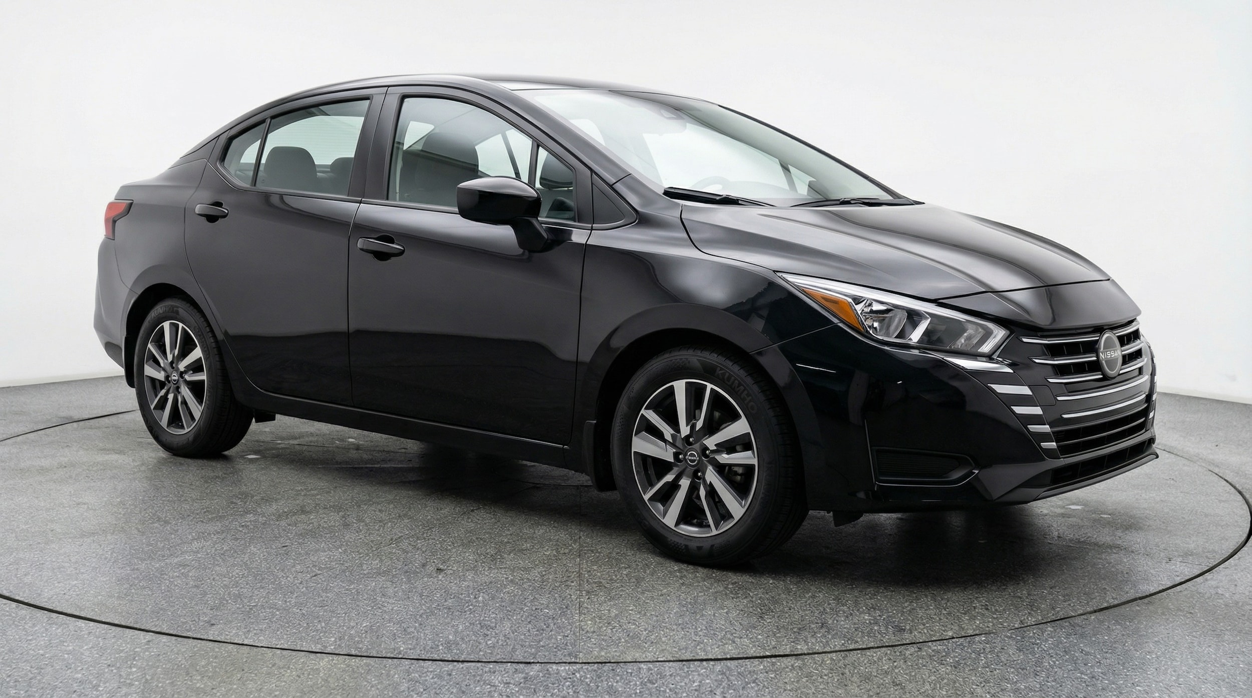 2025 Nissan Versa Sedan SV