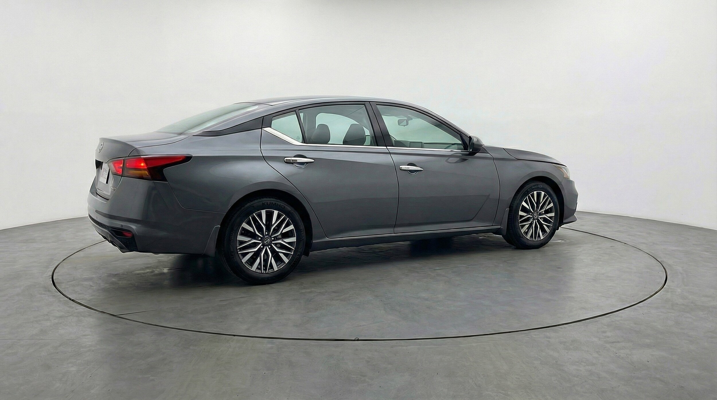 Thumbnail: 2025 Nissan Altima - 9