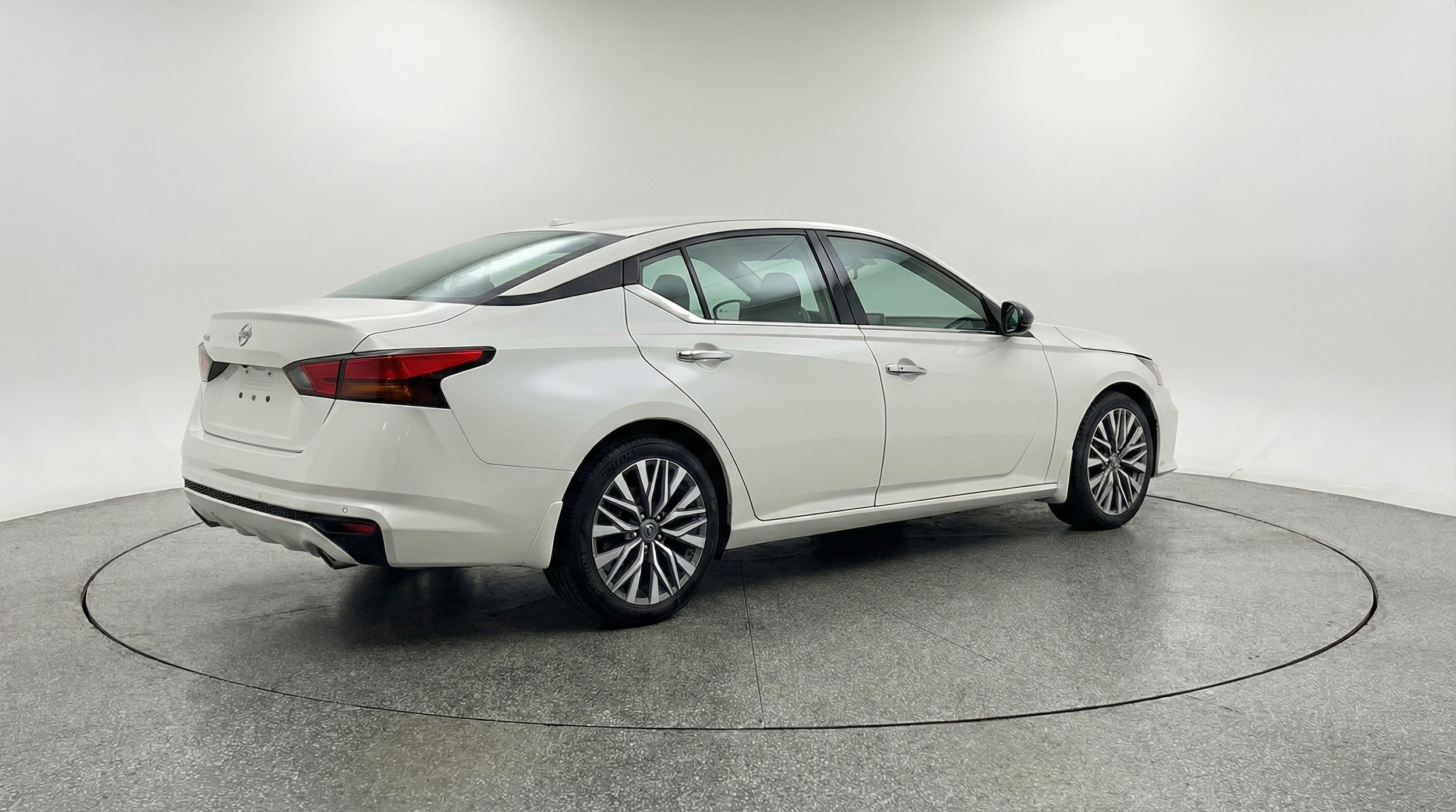 Thumbnail: 2025 Nissan Altima - 7