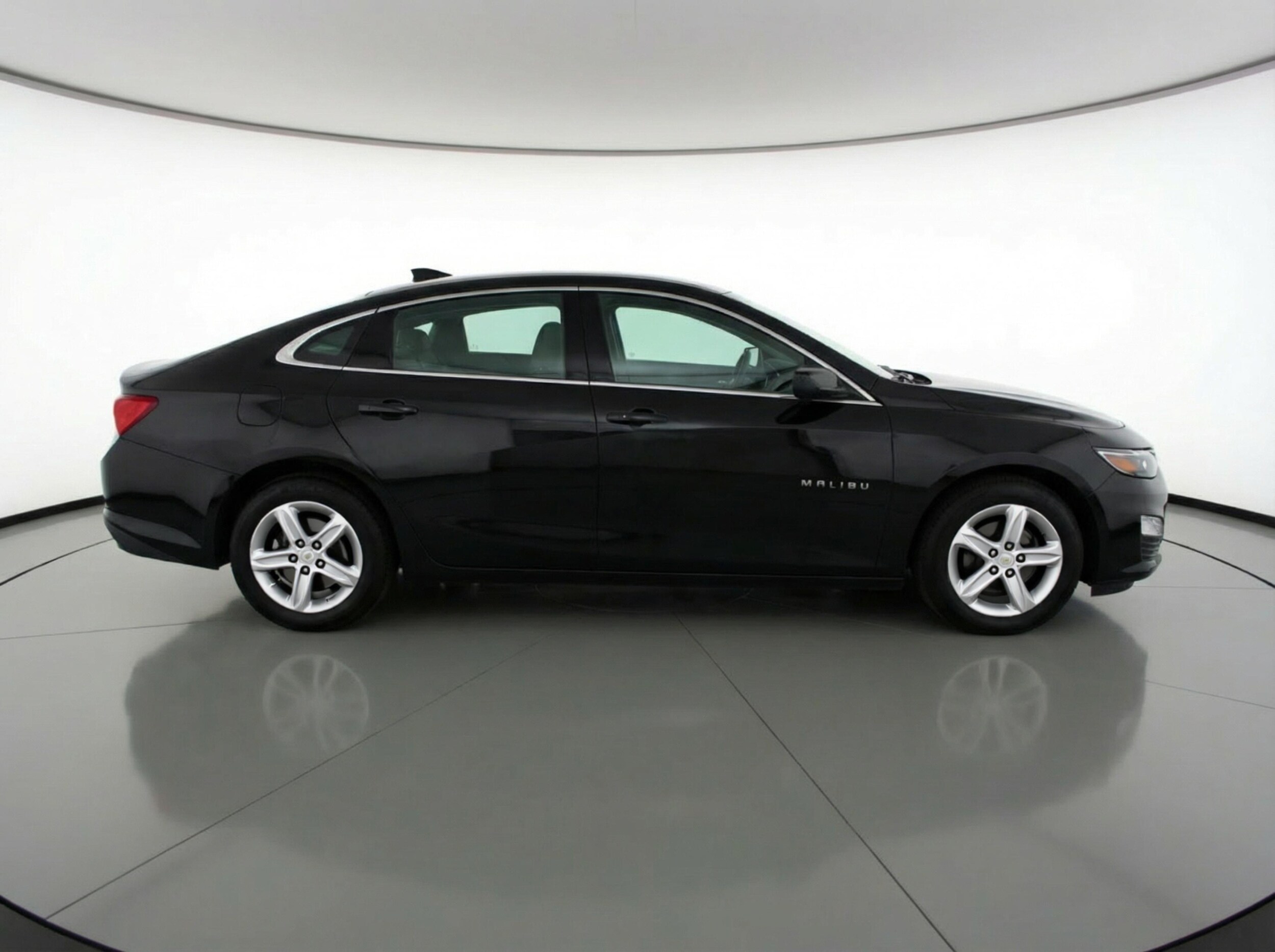 Thumbnail: 2024 Chevrolet Malibu - 8