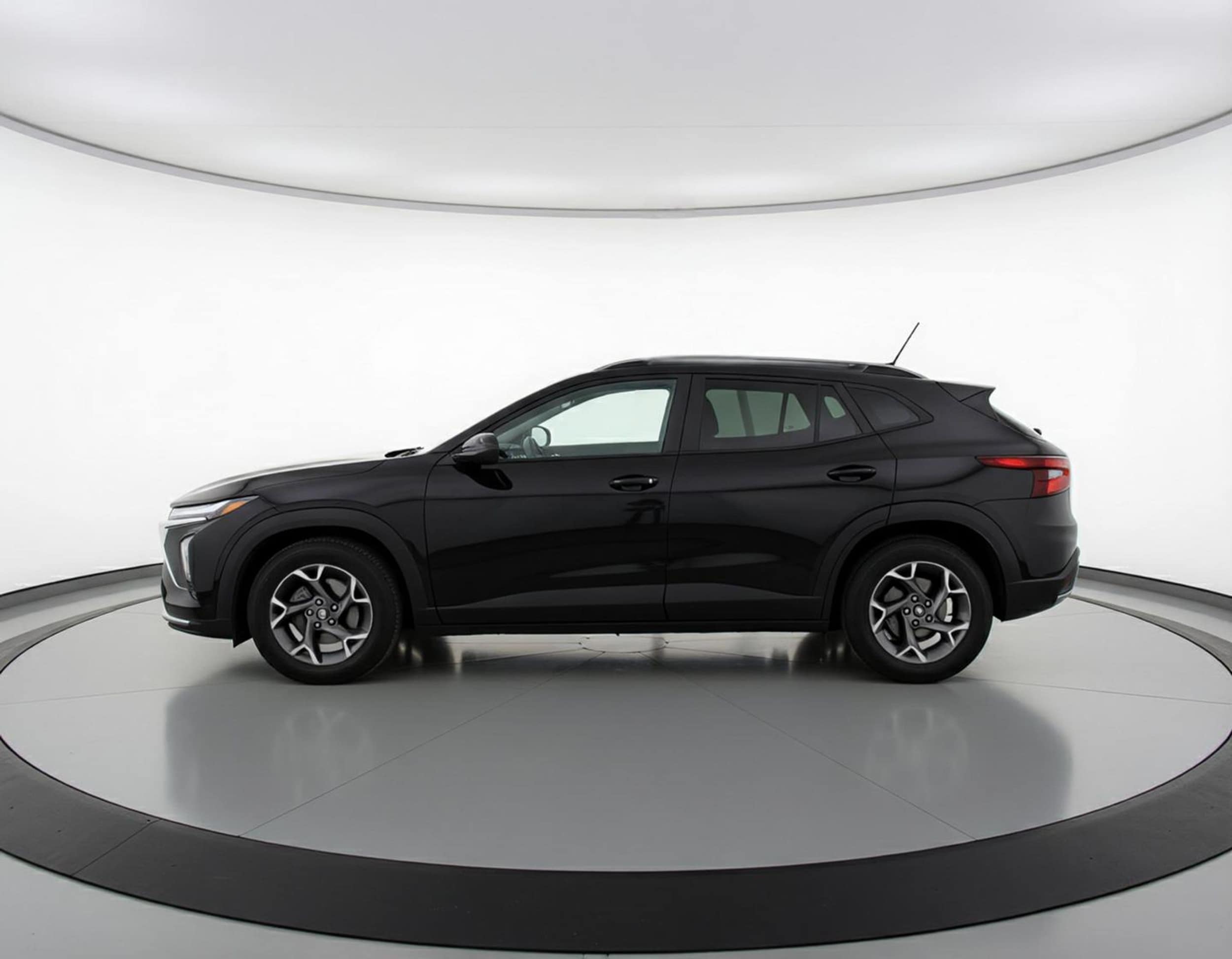 Thumbnail: 2025 Chevrolet Trax - 4