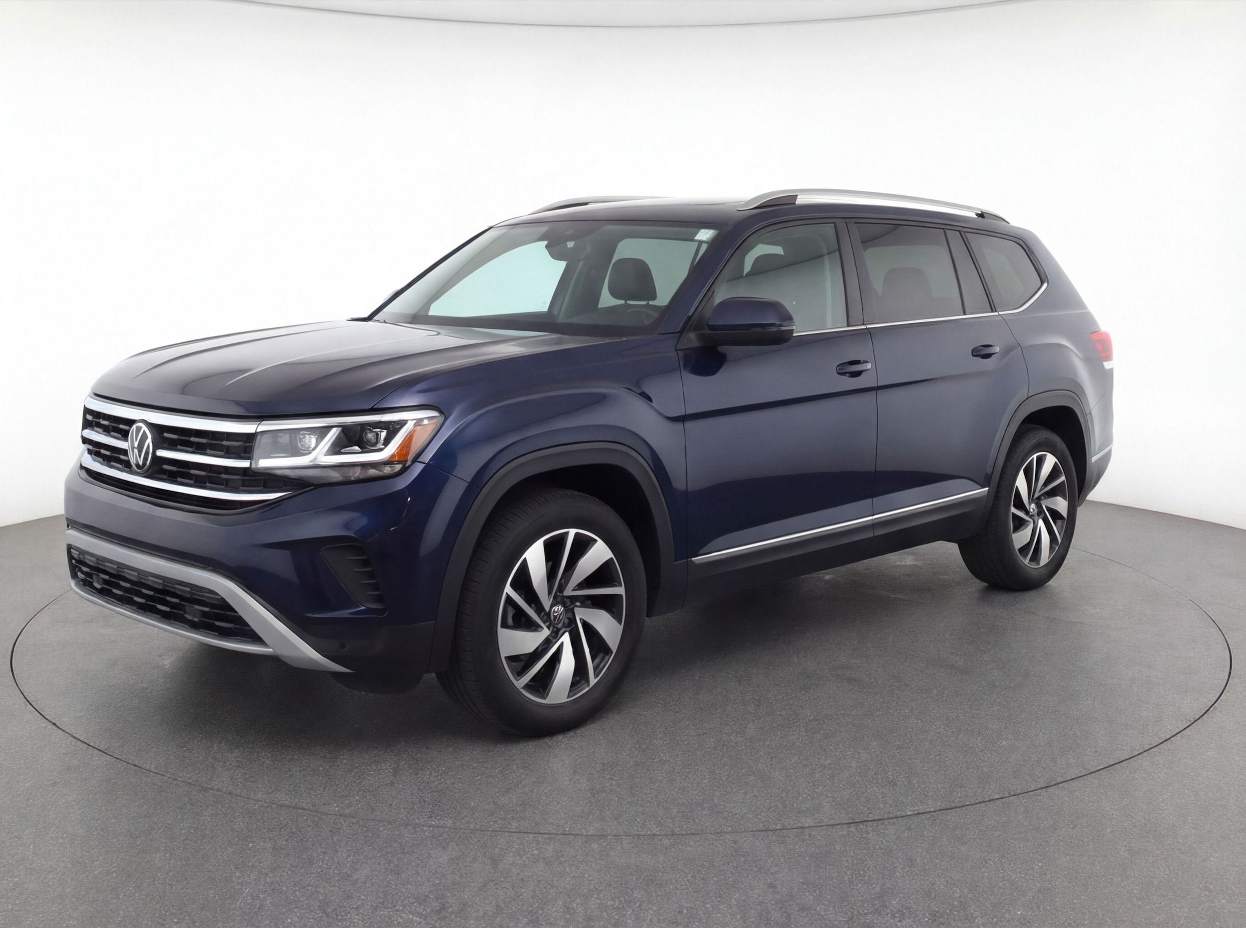 Thumbnail: 2024 Volkswagen Atlas - 3