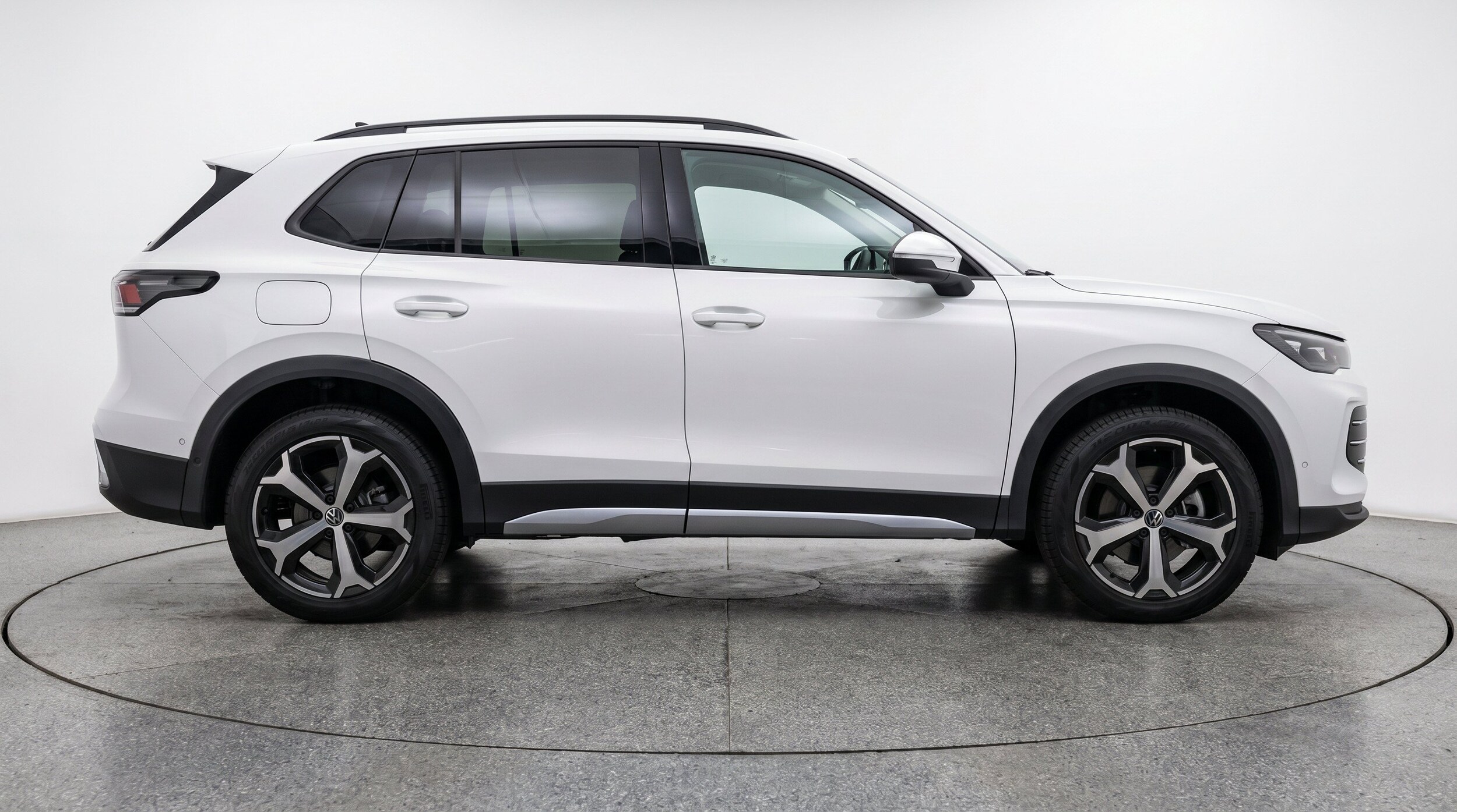 Thumbnail: 2026 Volkswagen Tiguan - 10