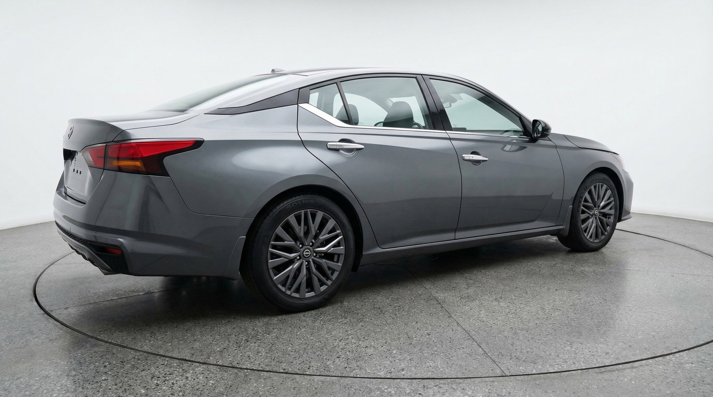 Thumbnail: 2025 Nissan Altima - 9