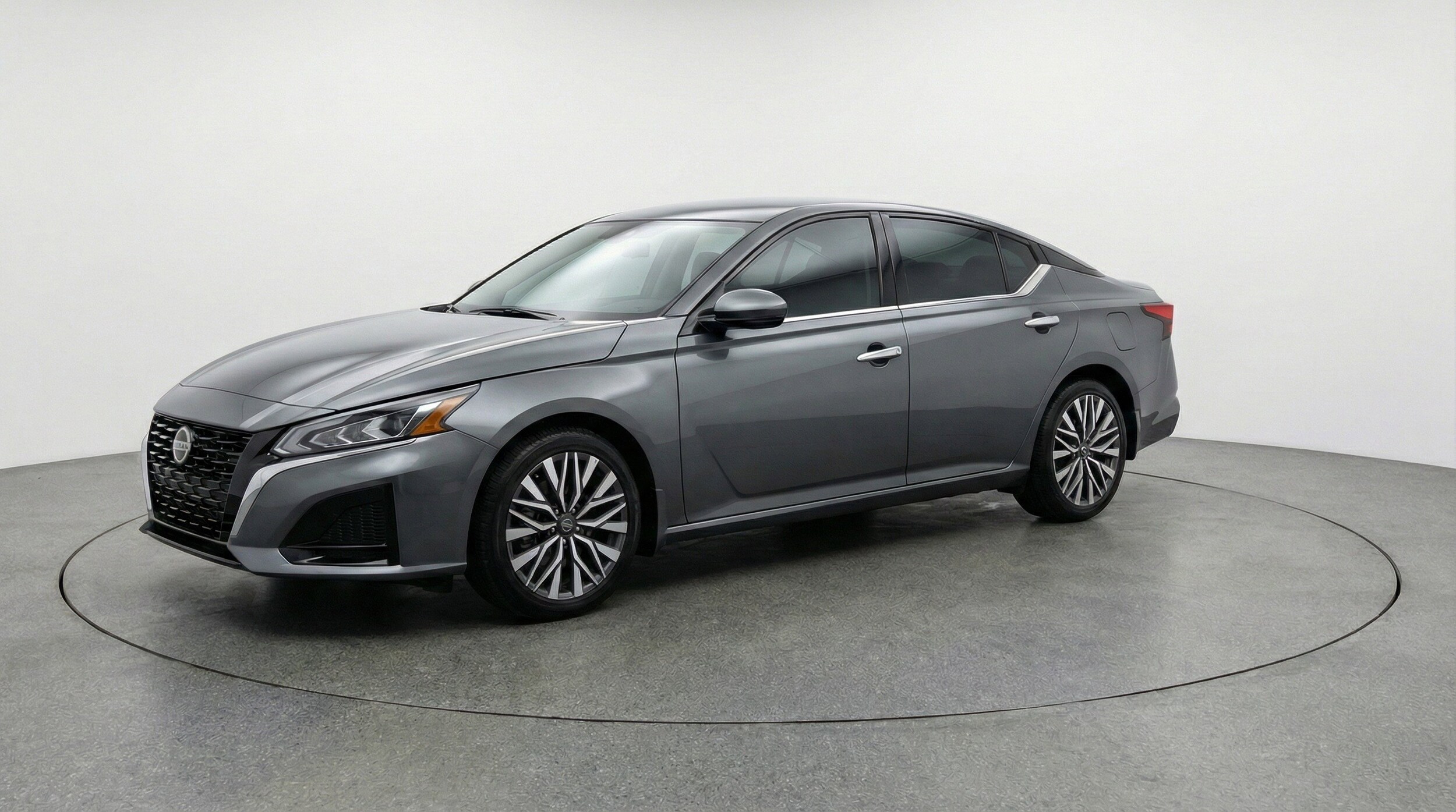 Thumbnail: 2025 Nissan Altima - 3