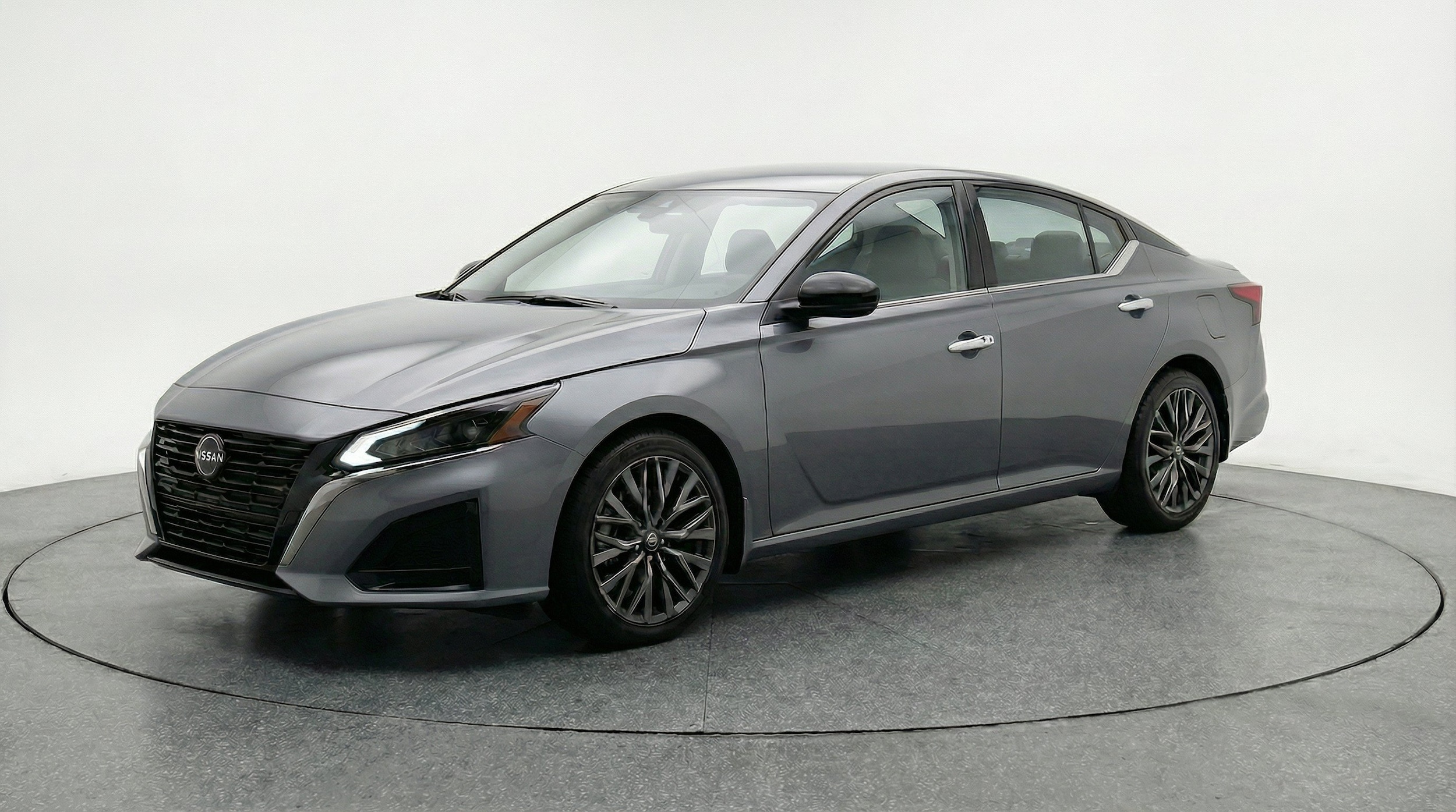 Thumbnail: 2025 Nissan Altima - 3
