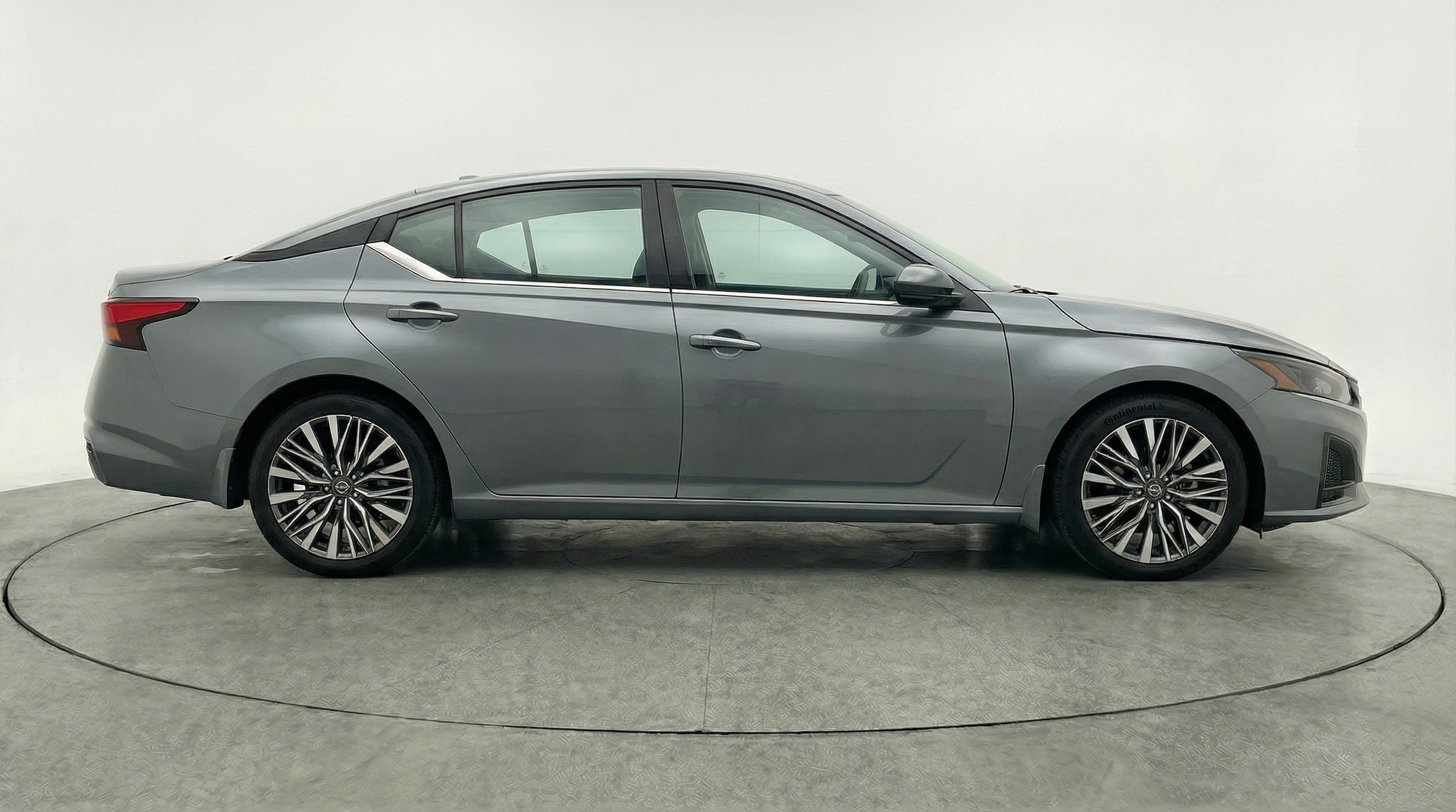 Thumbnail: 2025 Nissan Altima - 8