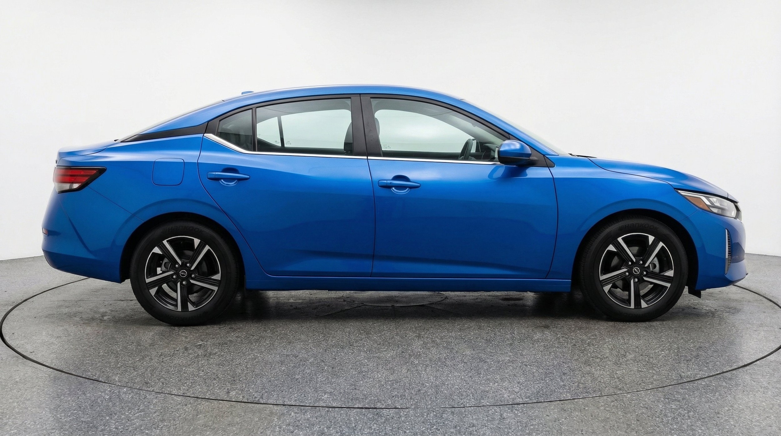 Thumbnail: 2025 Nissan Sentra - 11