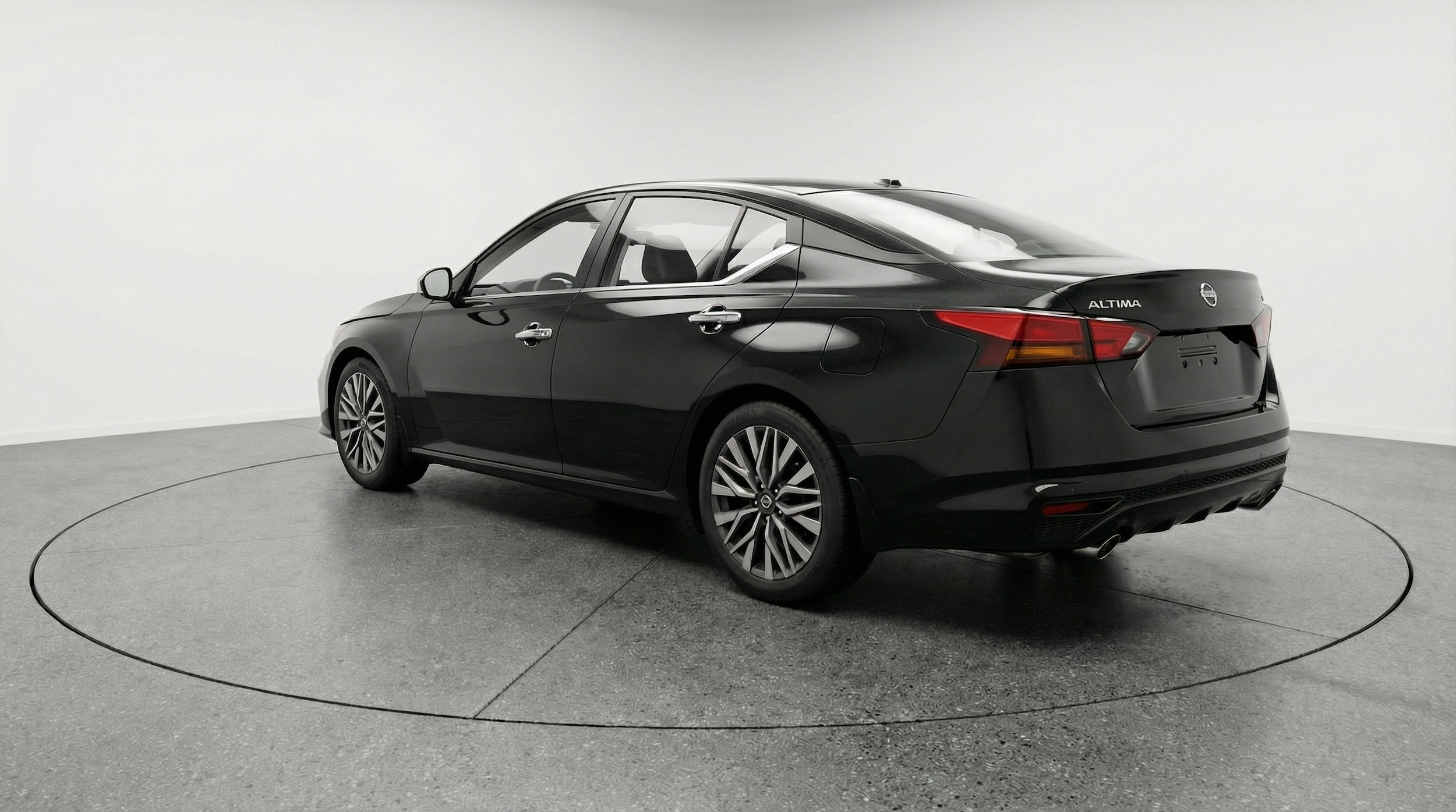 Thumbnail: 2025 Nissan Altima - 5