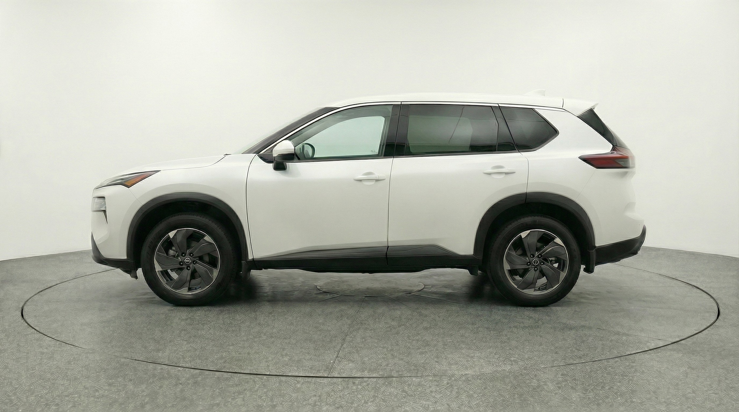 Thumbnail: 2025 Nissan Rogue - 5