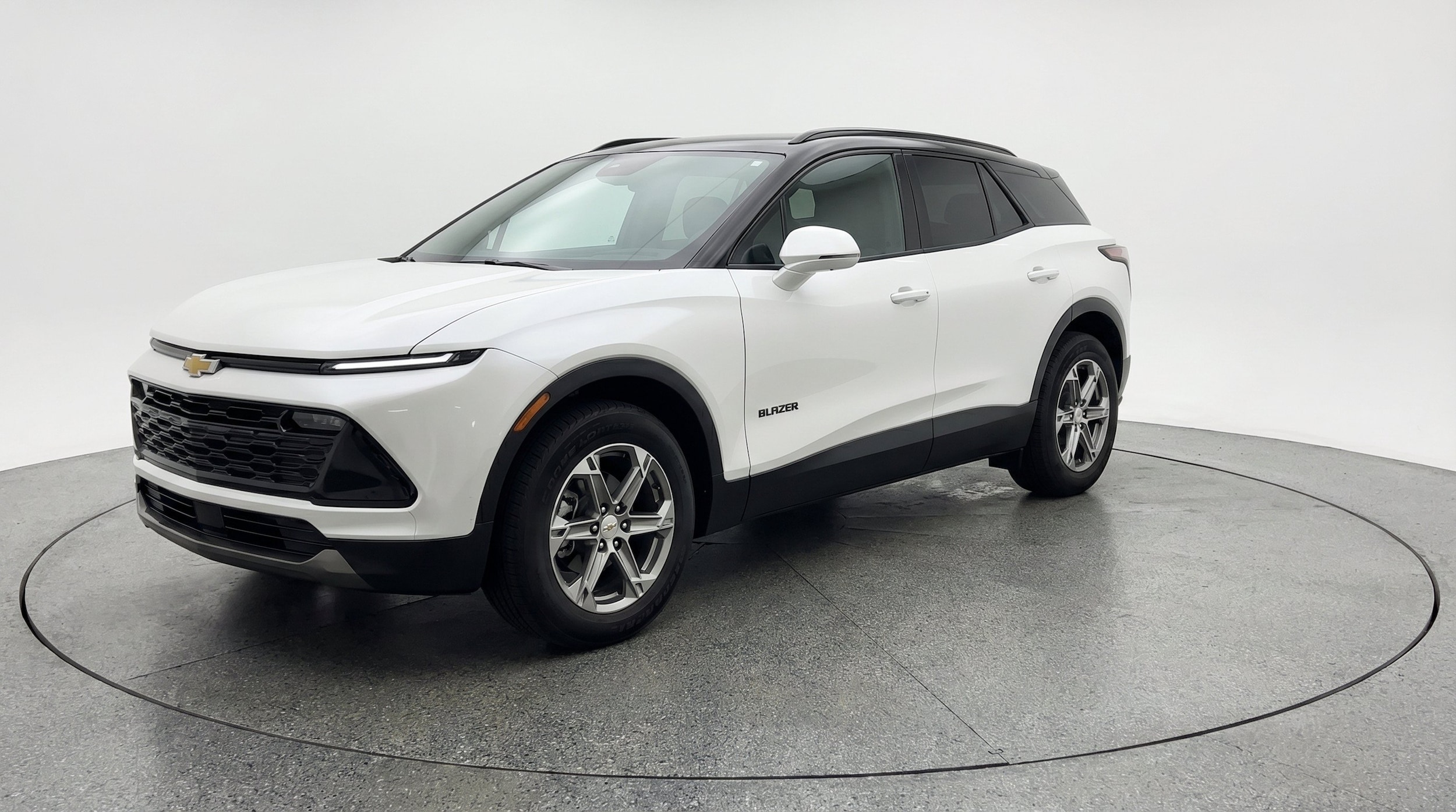 Thumbnail: 2026 Chevrolet Blazer - 3
