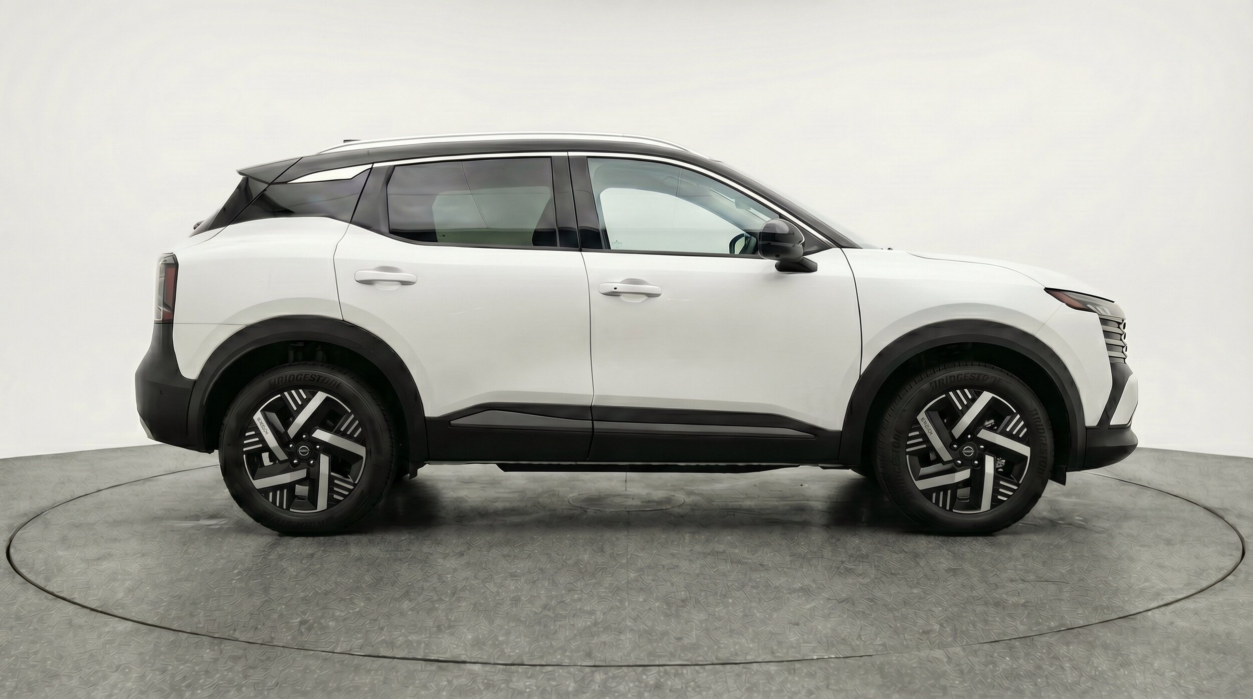 Thumbnail: 2026 Nissan Kicks - 11