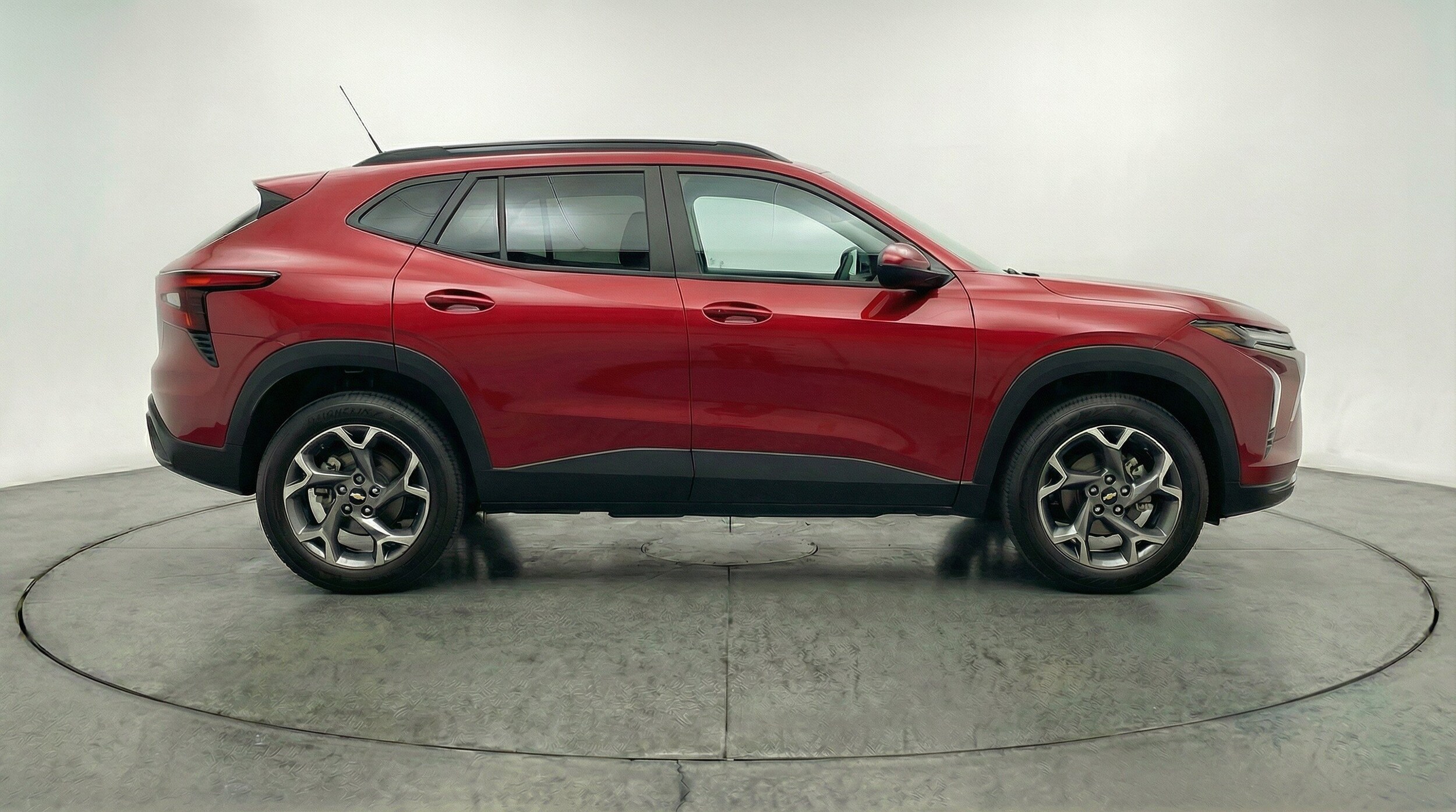 Thumbnail: 2025 Chevrolet Trax - 11