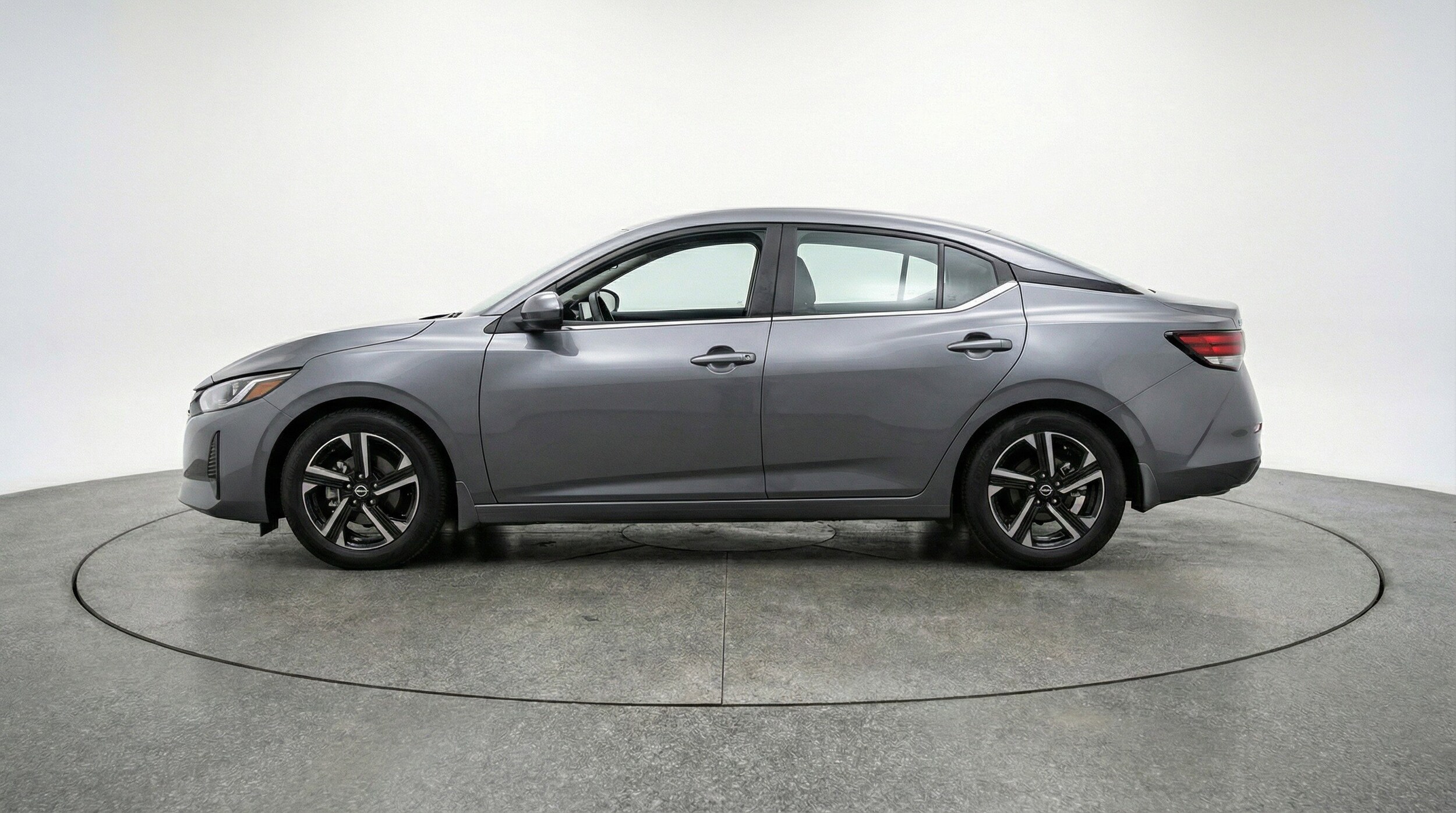Thumbnail: 2025 Nissan Sentra - 5