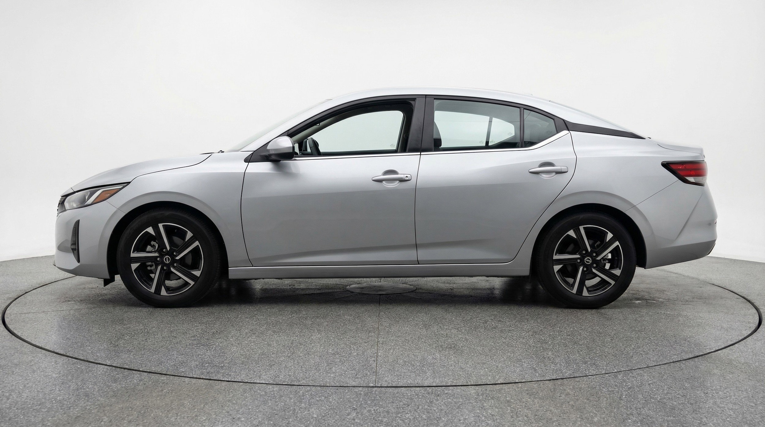 Thumbnail: 2025 Nissan Sentra - 5