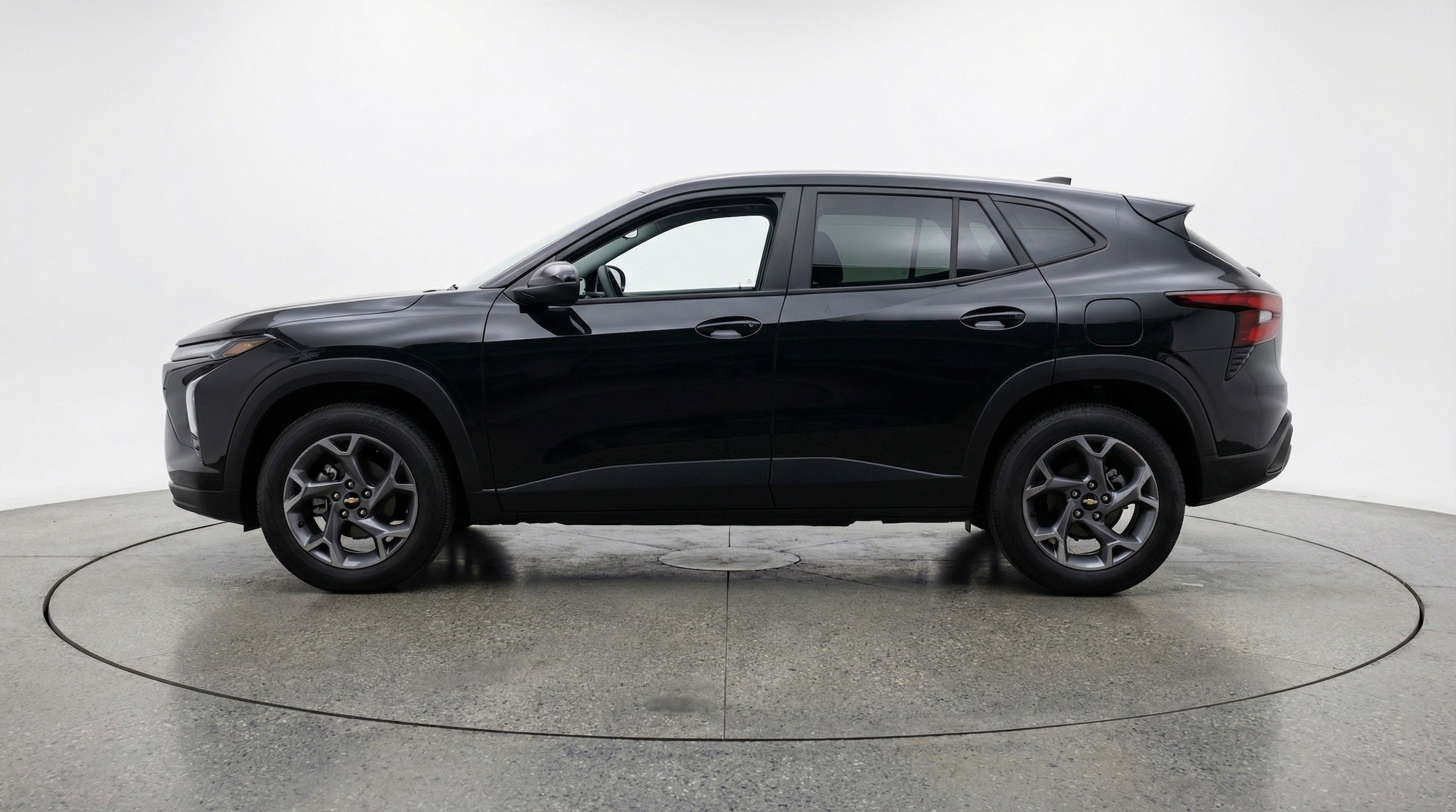 Thumbnail: 2025 Chevrolet Trax - 5