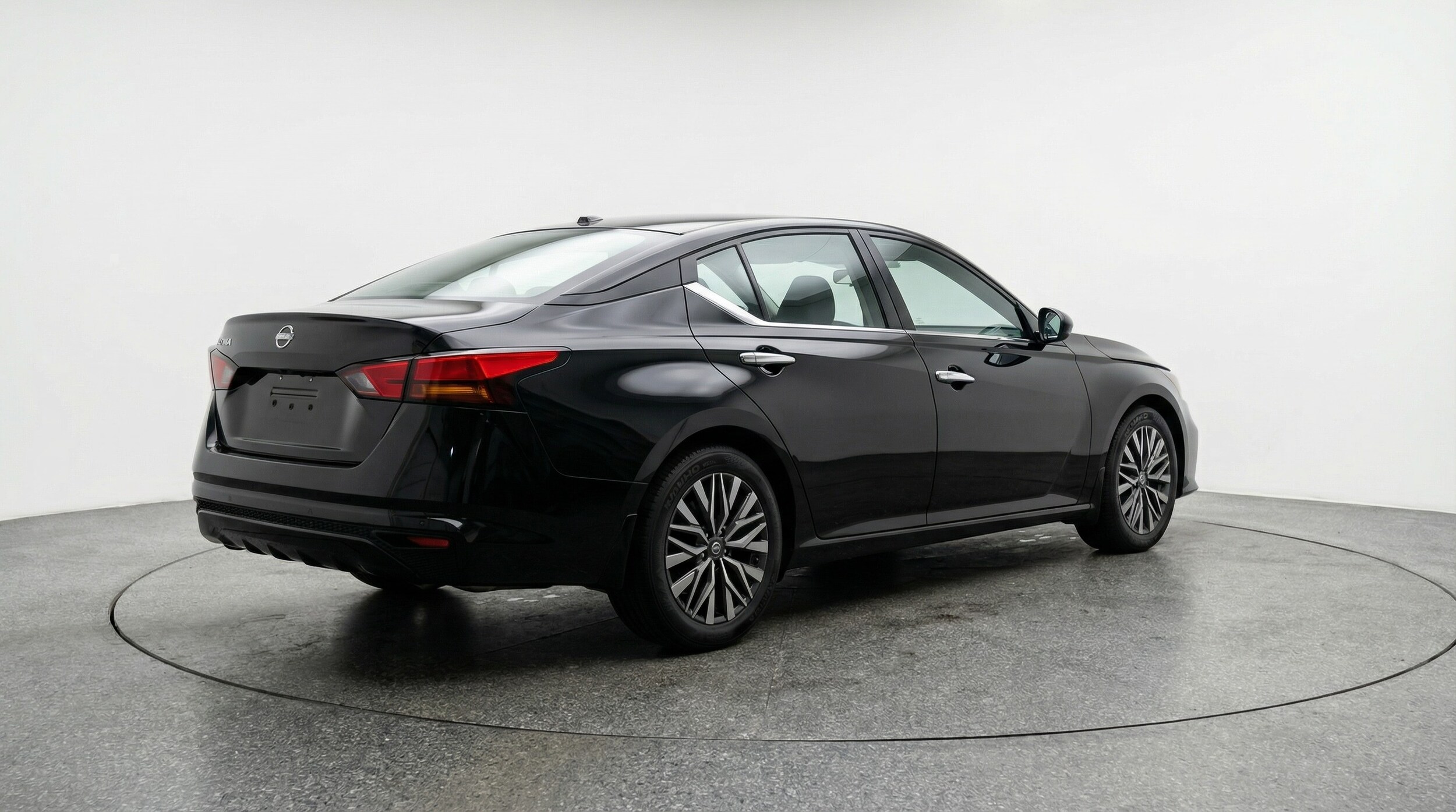 Thumbnail: 2025 Nissan Altima - 7